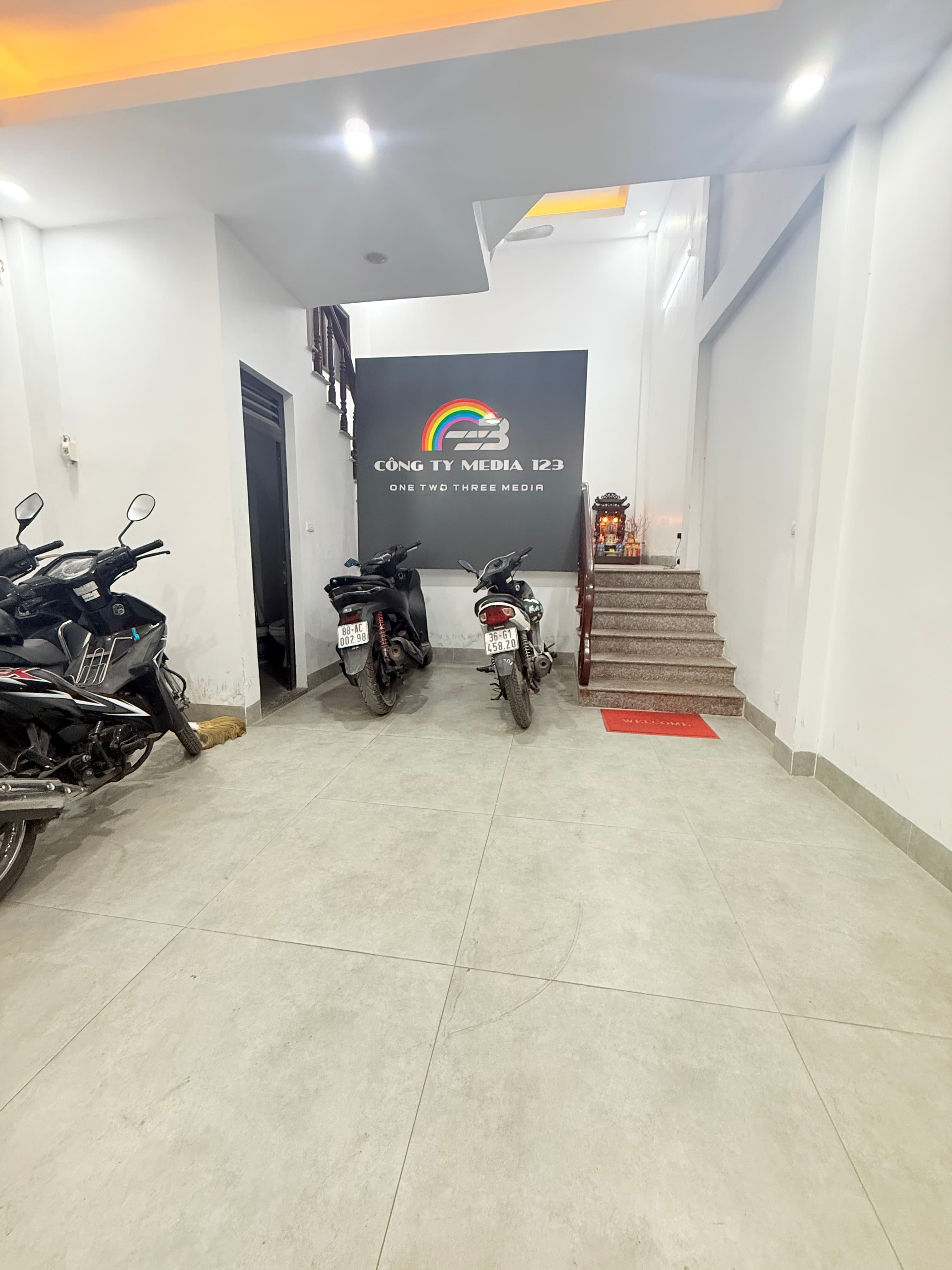 Nhà đất mặt phố, Cầu Giấy, Hà Nội - 45m² giá 18.5 tỷ