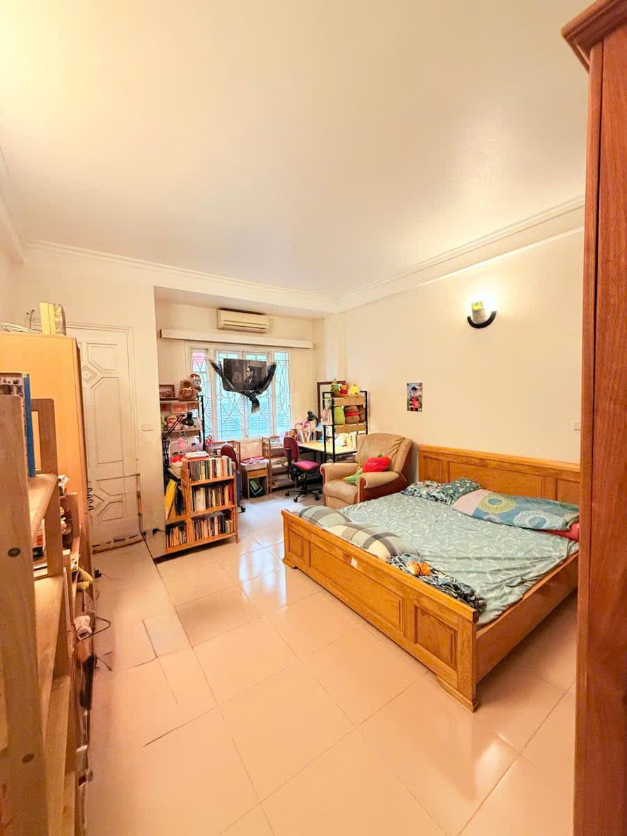 Nhà đất mặt phố, Tây Hồ, Hà Nội - 50m² giá 20.3 tỷ