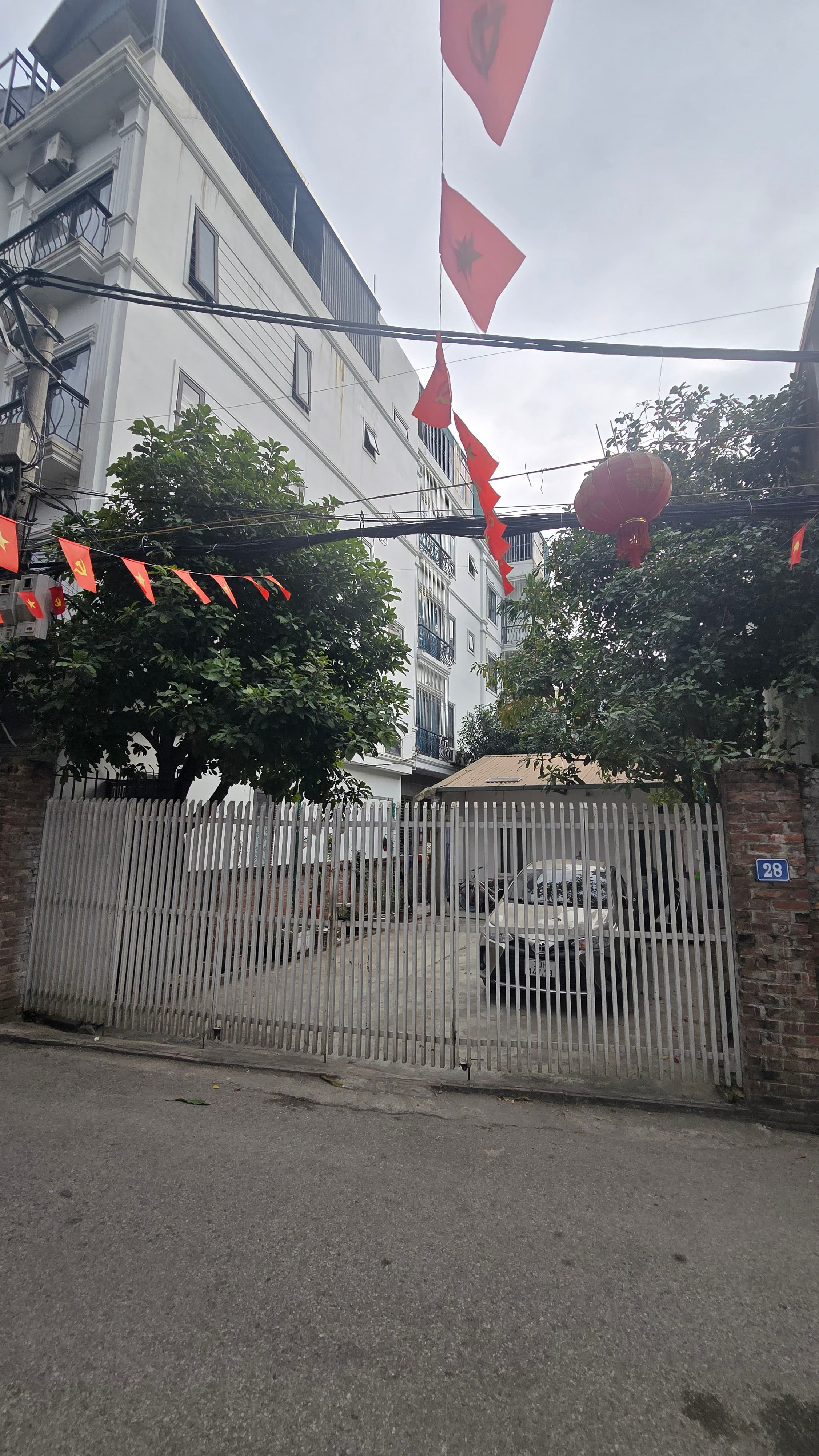 Nhà đất mặt phố, Long Biên, Hà Nội - 197m² giá 25 tỷ