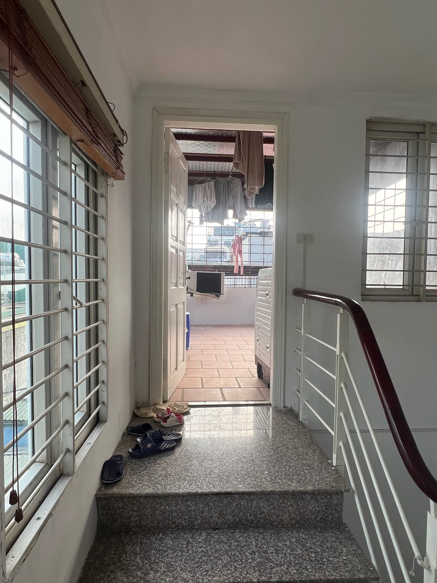 Nhà đất mặt phố, Hoàng Mai, Hà Nội - 33m² giá 2.85 tỷ