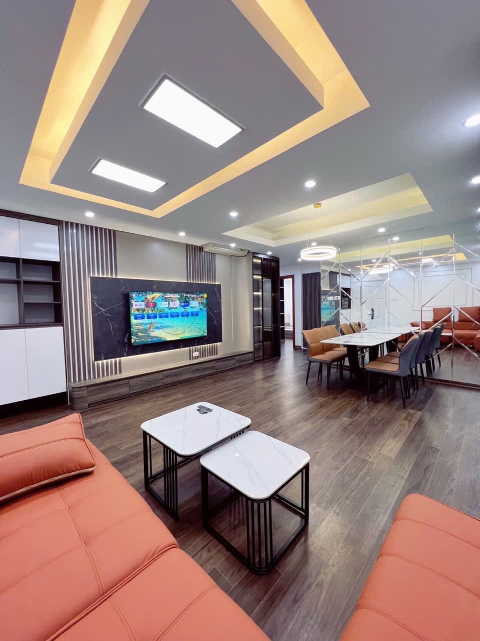 Căn hộ mặt phố, Nam Từ Liêm, Hà Nội - 97m² giá 8.3 tỷ