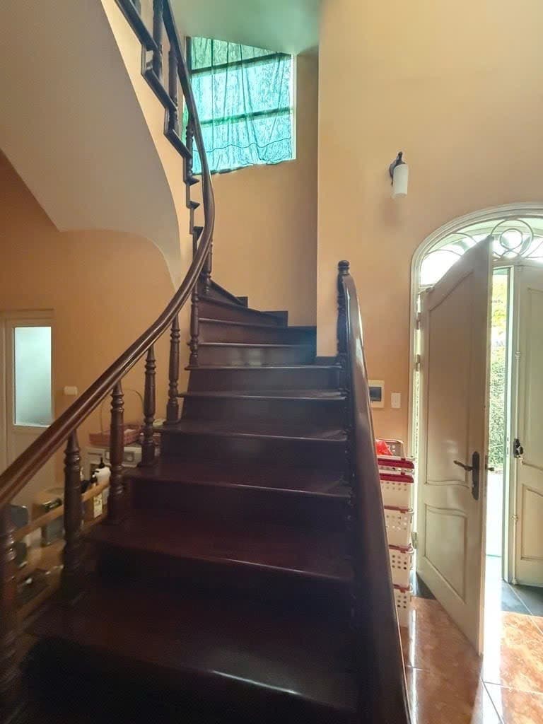 Nhà đất mặt phố, Long Biên, Hà Nội - 380m² giá 110 tỷ