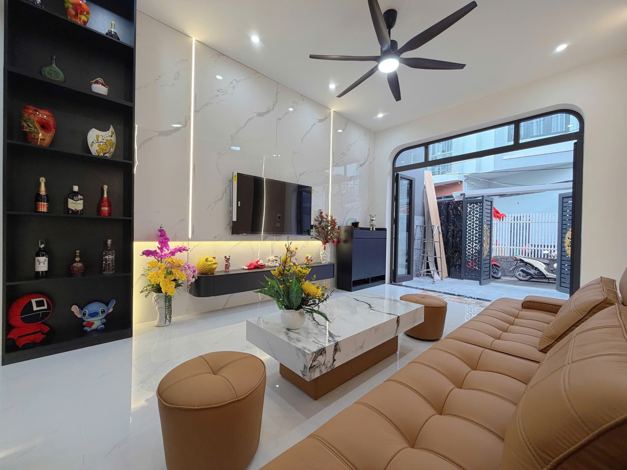 Nhà đất mặt phố, Hải Châu, Đà Nẵng - 81m² giá 6.89 tỷ