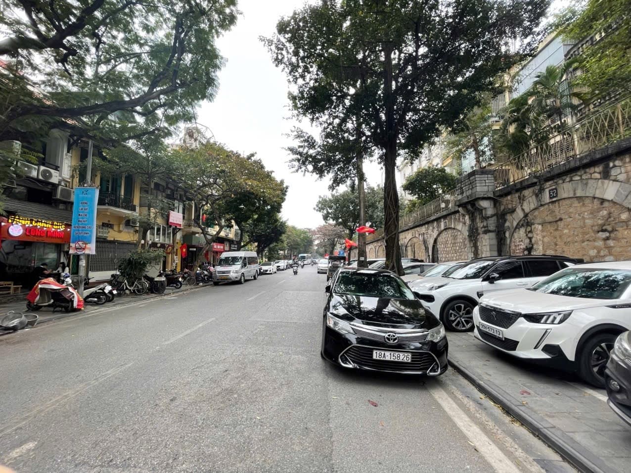 Nhà đất mặt phố, Hoàn Kiếm, Hà Nội - 75m² giá 43 tỷ