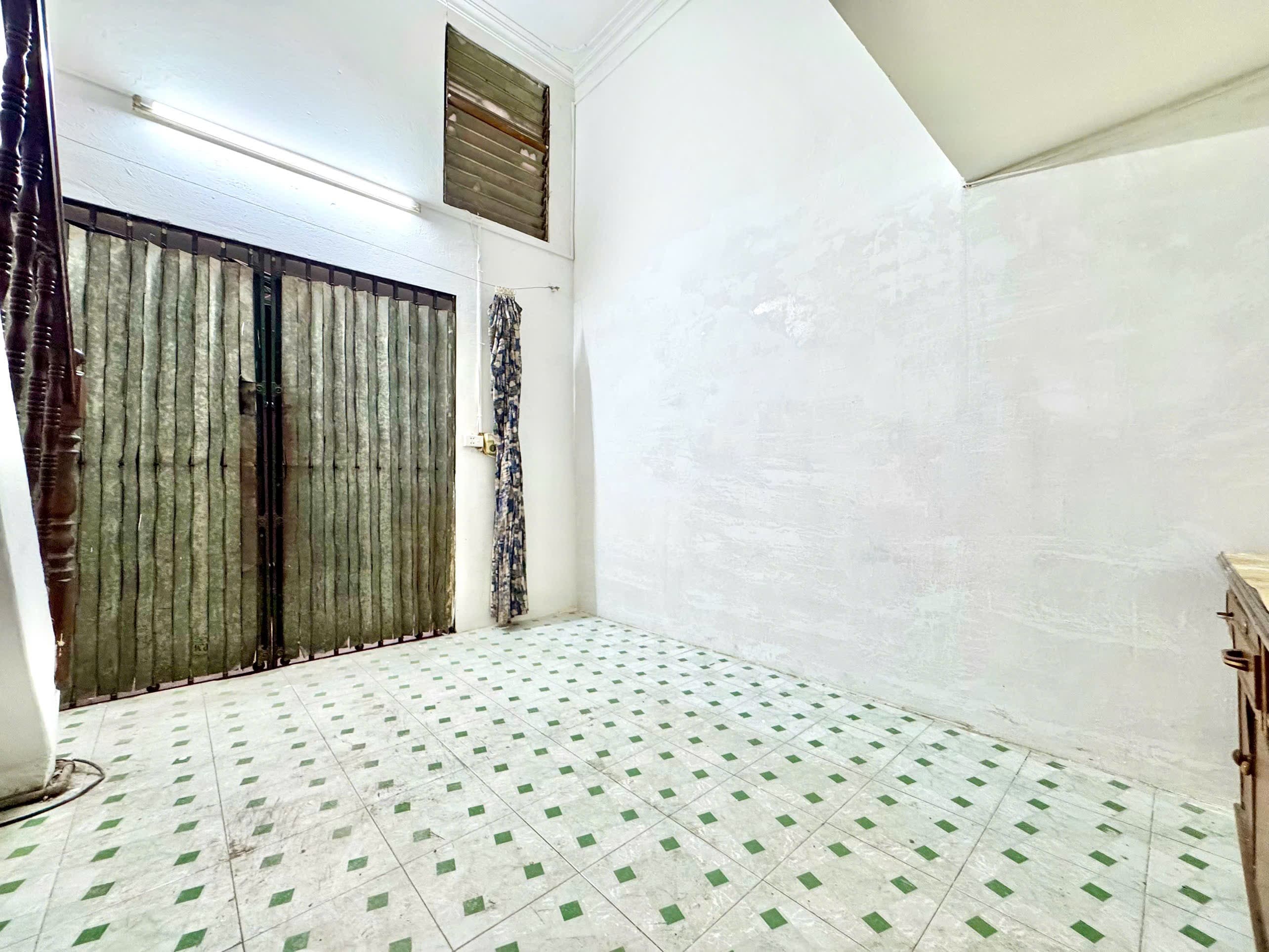 Nhà đất mặt phố, Hai Bà Trưng, Hà Nội - 19m² giá 4.95 tỷ