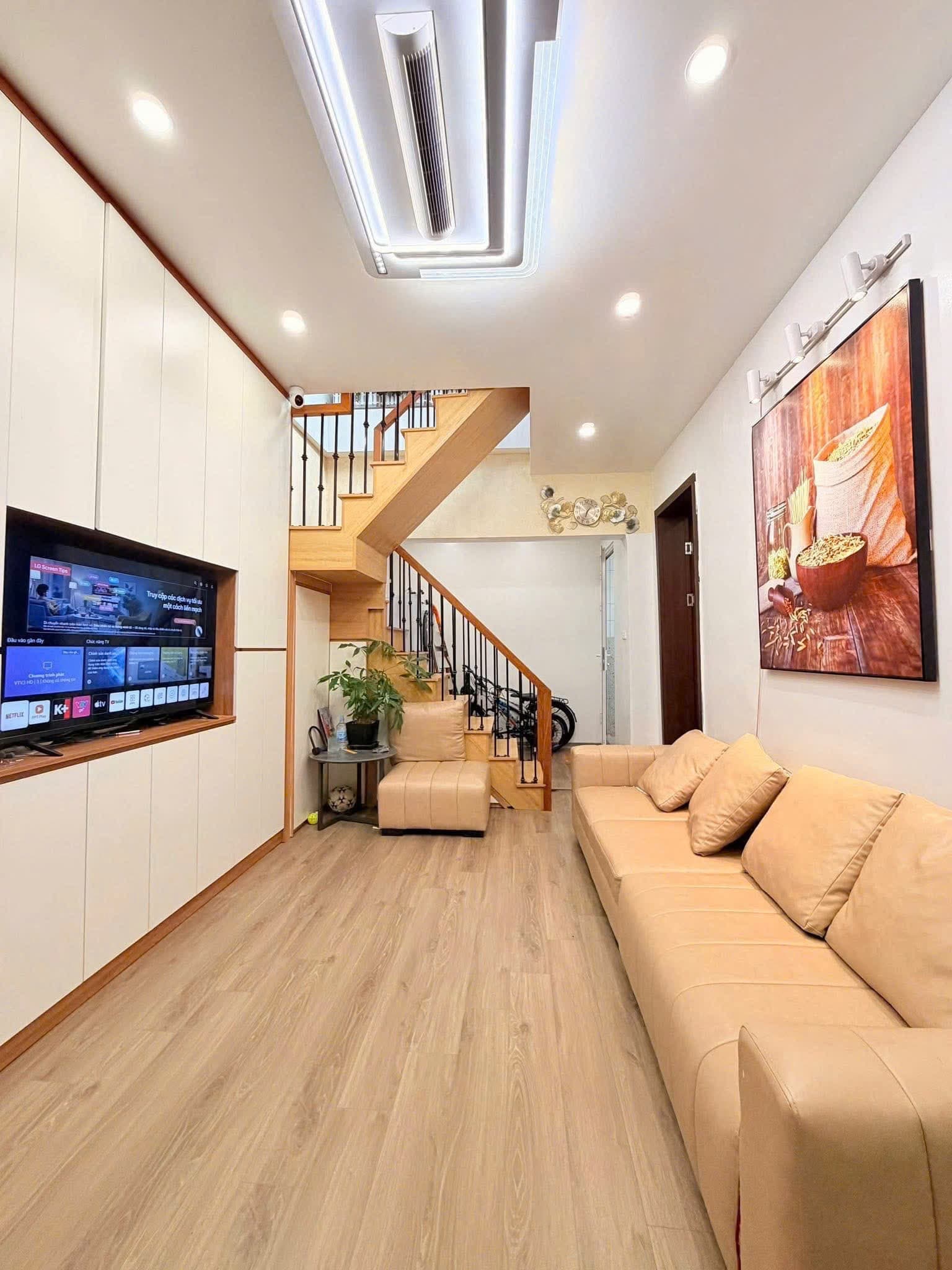Căn hộ mặt phố, Đống Đa, Hà Nội - 36m² giá 6.45 tỷ