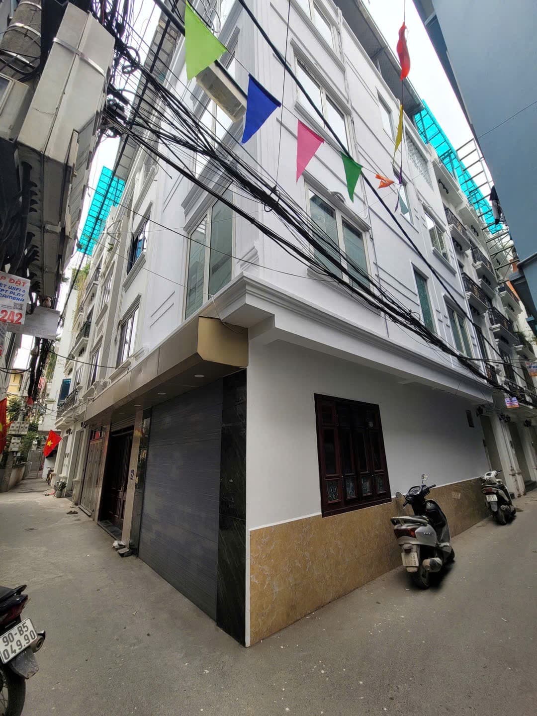 Nhà đất mặt phố, Nam Từ Liêm, Hà Nội - 35m² giá 11.7 tỷ
