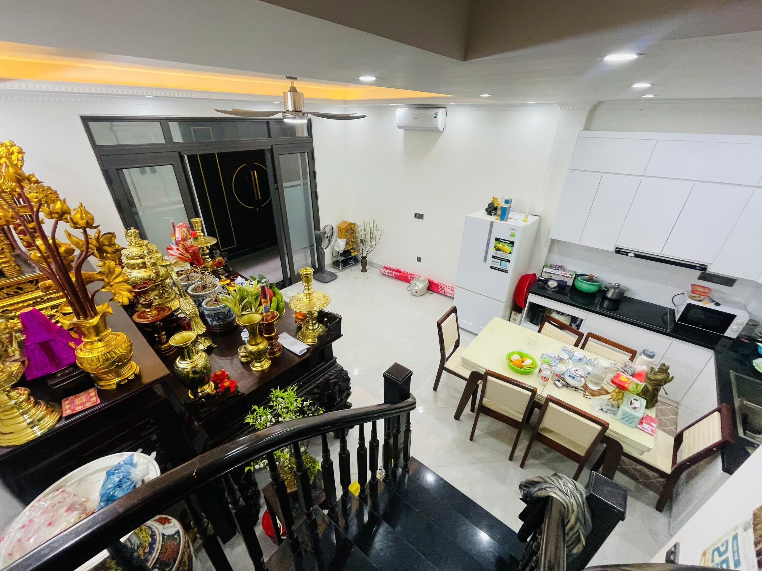 Nhà đất mặt phố, Cầu Giấy, Hà Nội - 30m² giá 8.5 tỷ