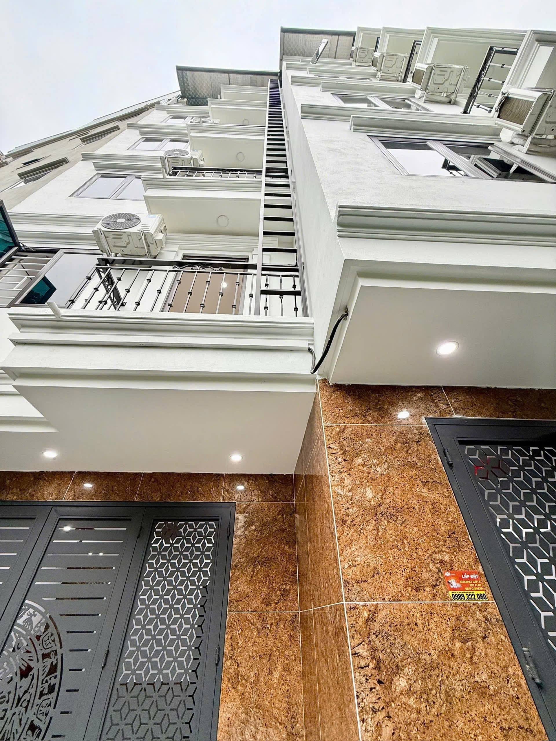 Nhà đất mặt phố, Bắc Từ Liêm, Hà Nội - 37m² giá 8.98 tỷ