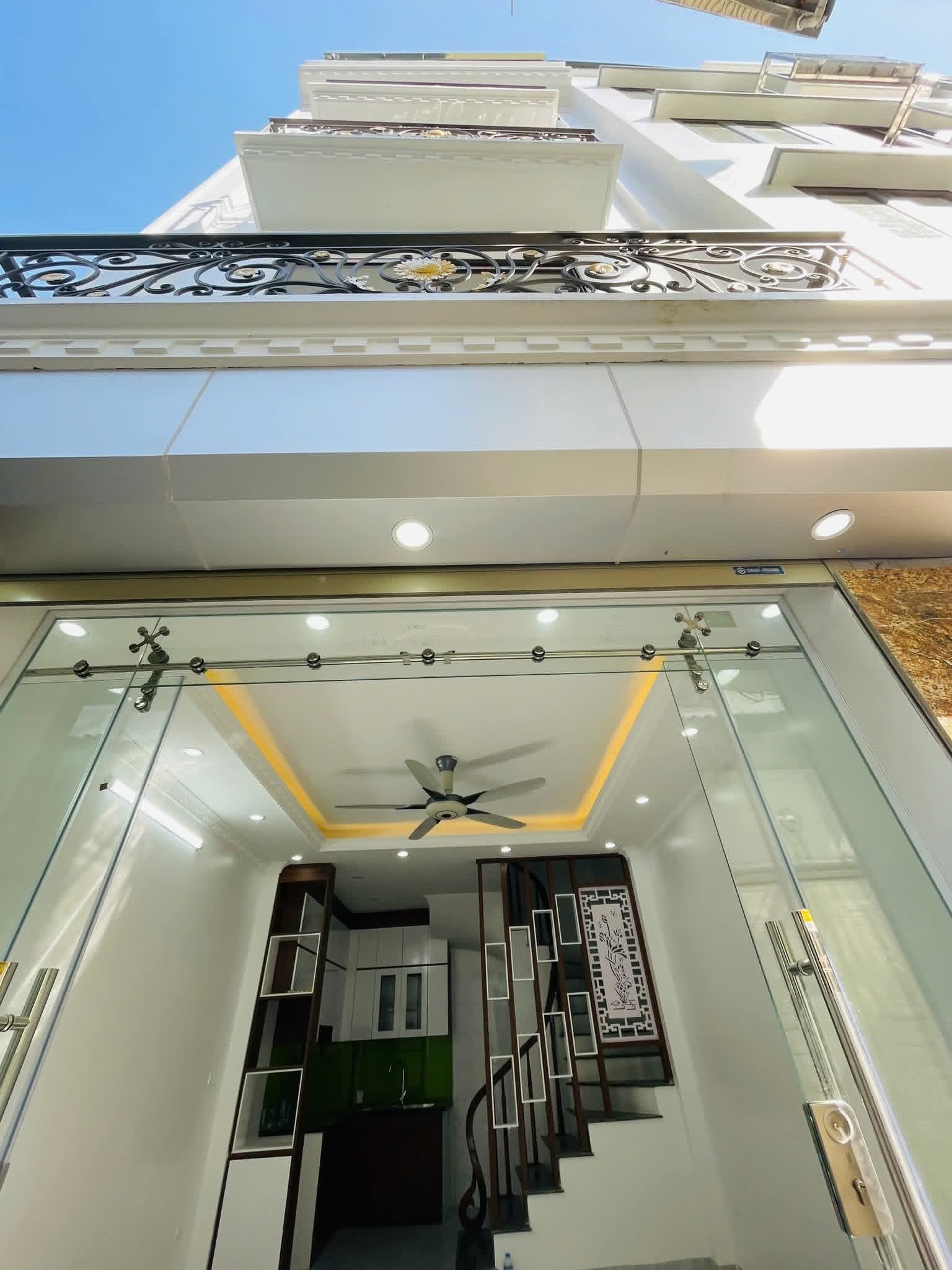 Nhà đất mặt phố, Hoàng Mai, Hà Nội - 30m² giá 6.97 tỷ