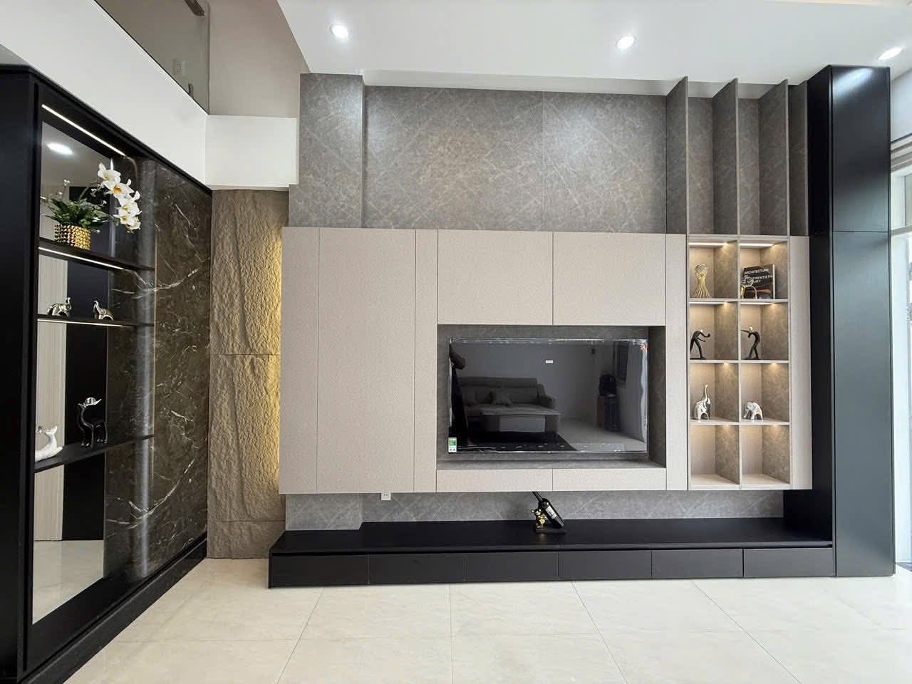Nhà đất mặt phố, Liên Chiểu, Đà Nẵng - 91m² giá 7.5 tỷ