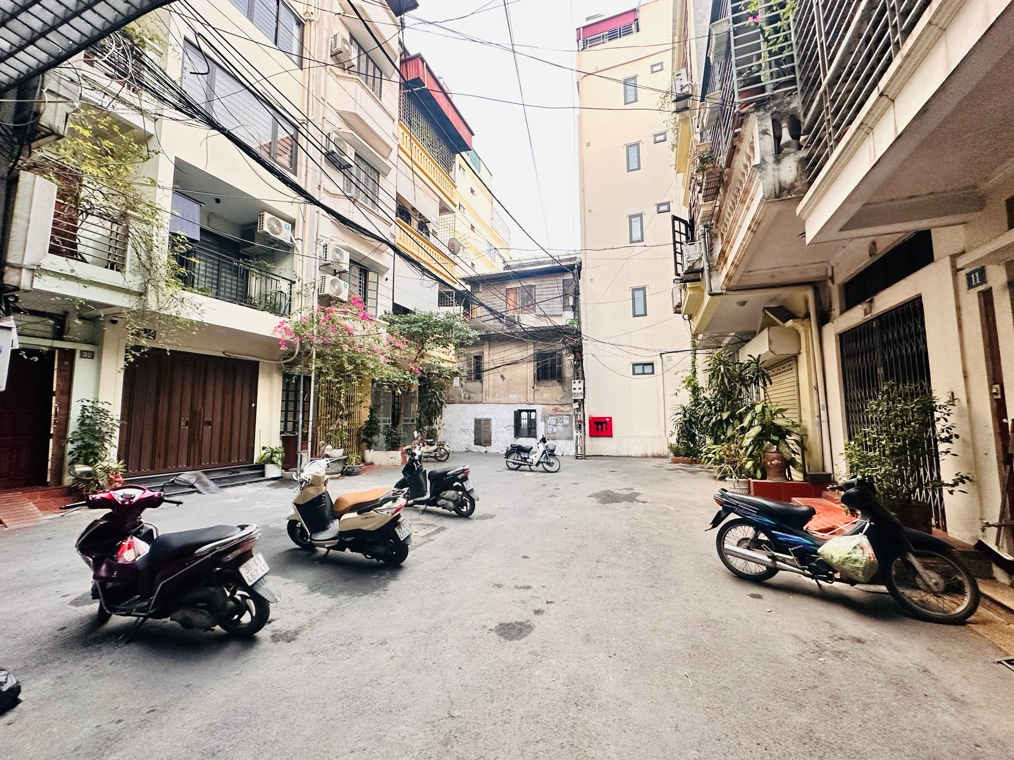 Nhà đất mặt phố, Đống Đa, Hà Nội - 33m² giá 10.3 tỷ