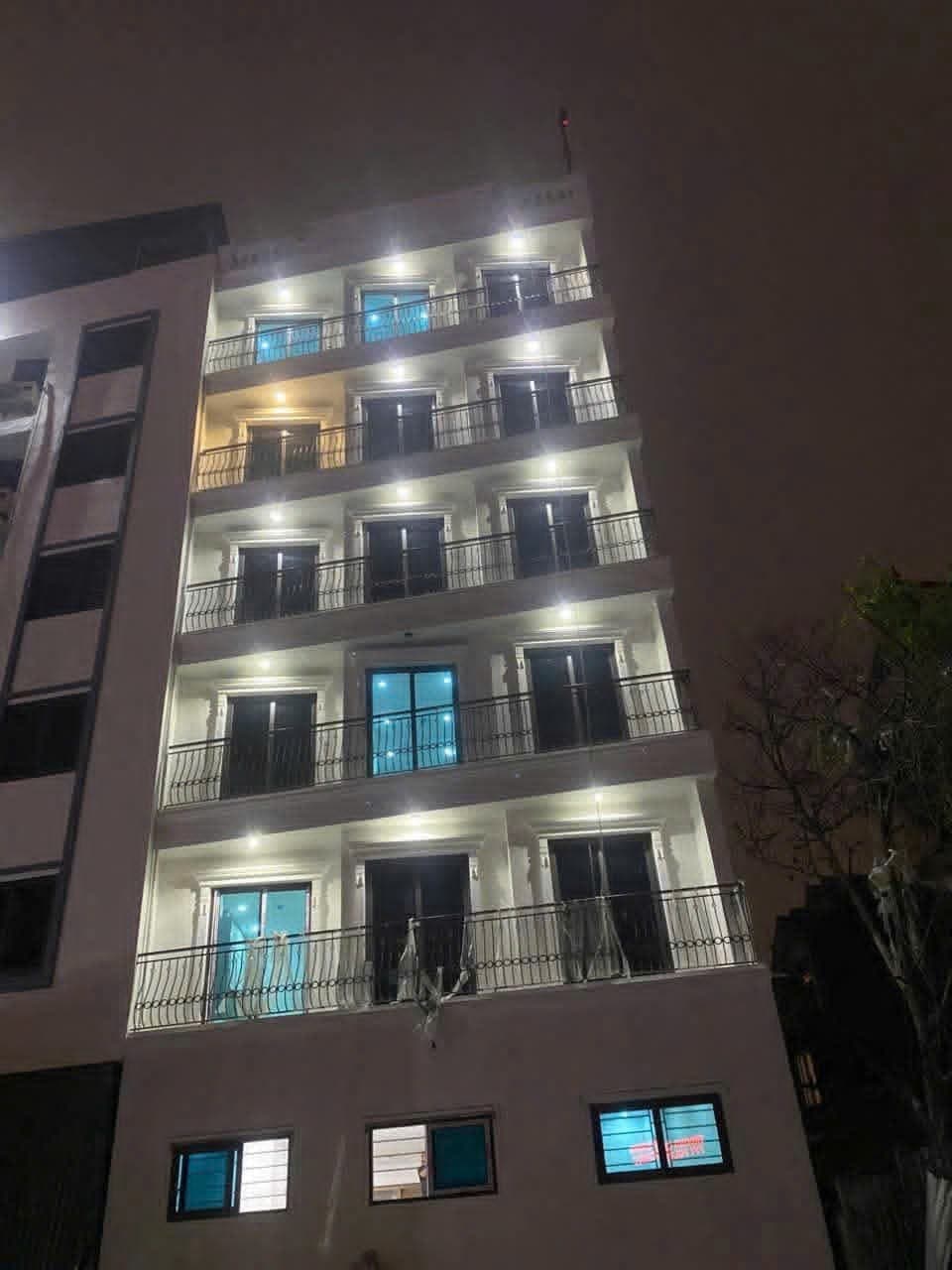 Nhà đất mặt phố, Nam Từ Liêm, Hà Nội - 98m² giá 29.2 tỷ