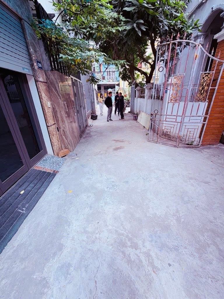 Nhà đất mặt phố, Long Biên, Hà Nội - 37m² giá 7.2 tỷ