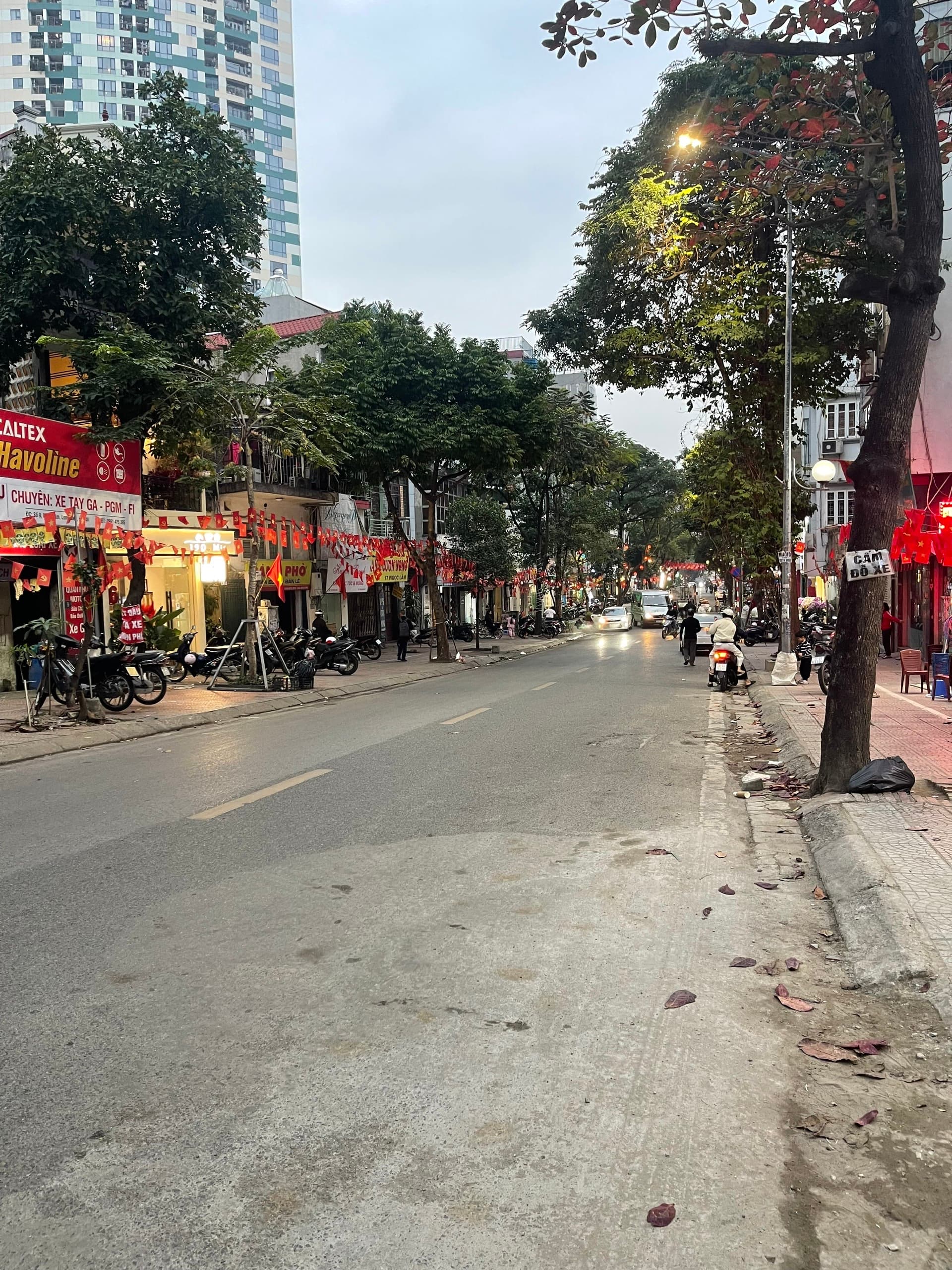 Nhà đất mặt phố, Long Biên, Hà Nội - 43.4m² giá 15 tỷ