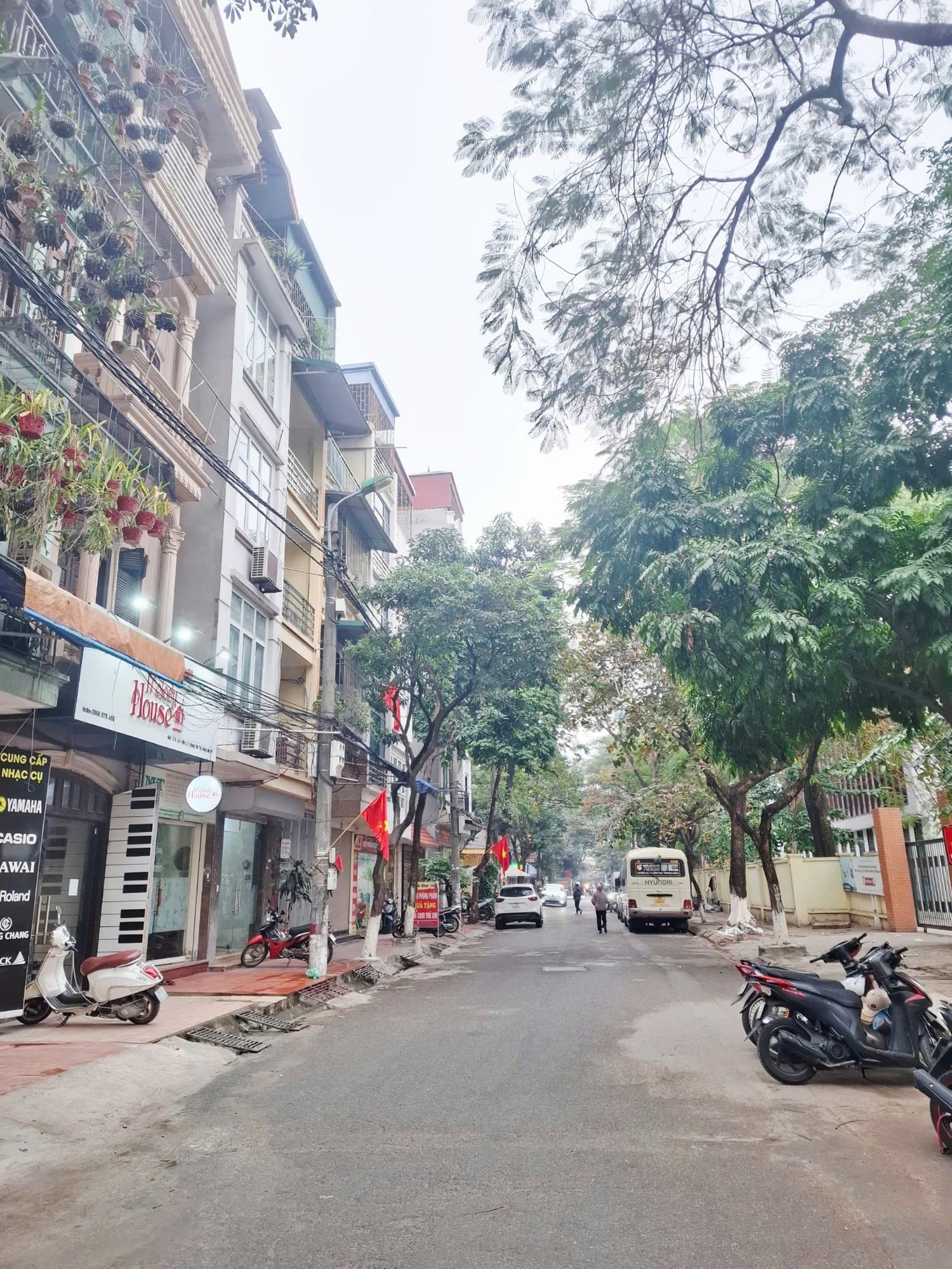 Nhà đất mặt phố, Hoàng Mai, Hà Nội - 51m² giá 32.6 tỷ