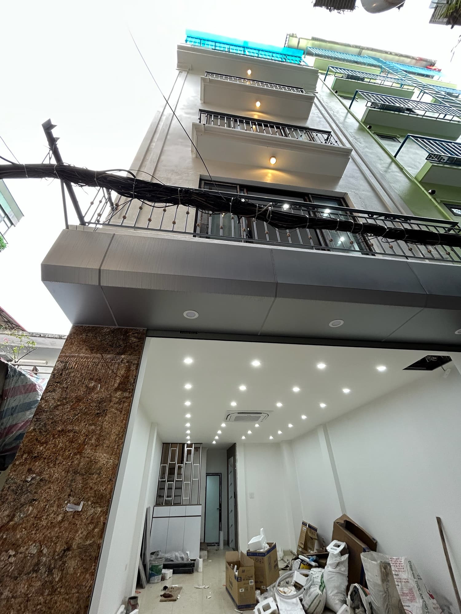Nhà đất mặt phố, Cầu Giấy, Hà Nội - 45m² giá 13.7 tỷ