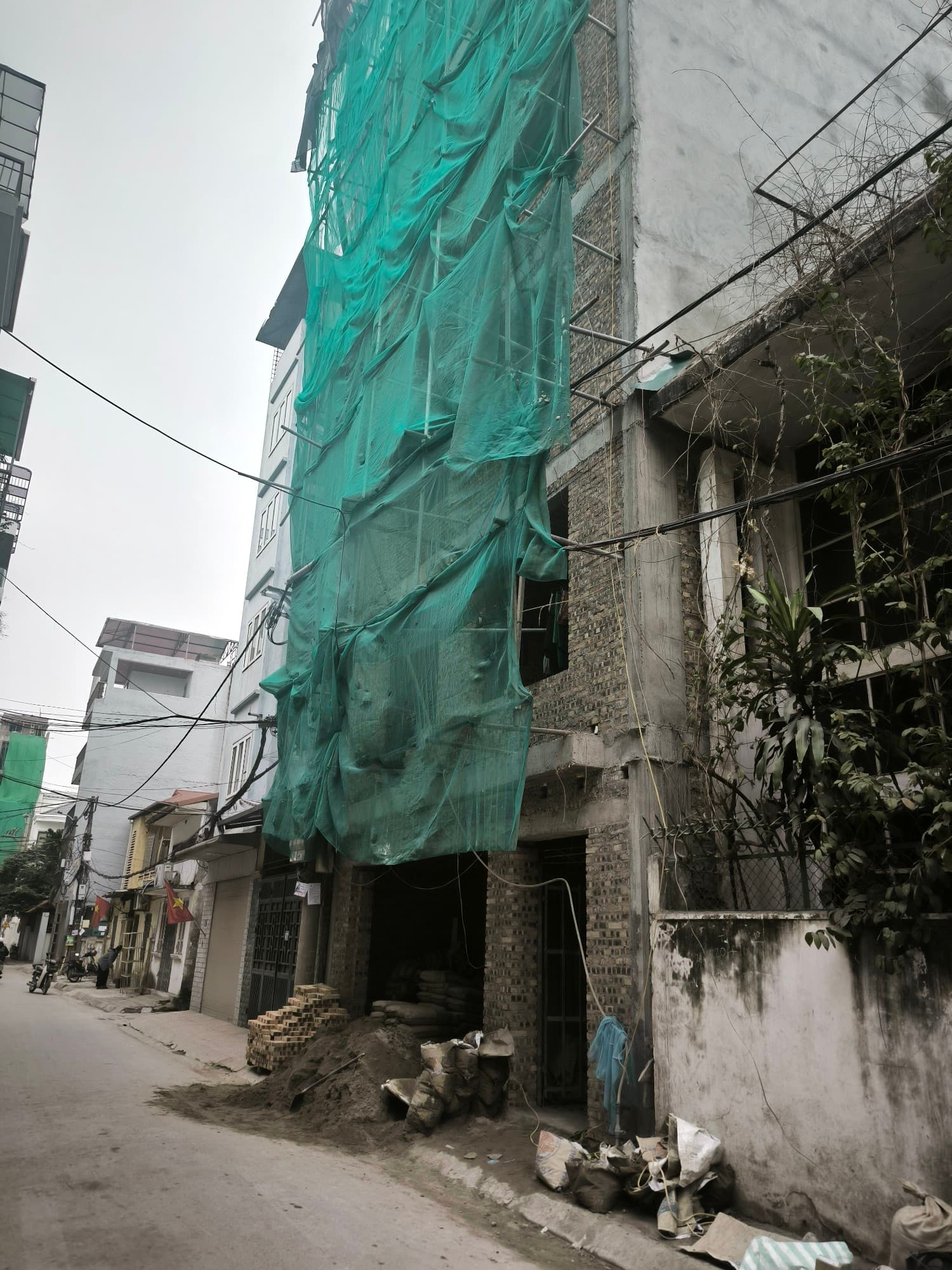 Nhà đất mặt phố, Long Biên, Hà Nội - 90m² giá 41.8 tỷ