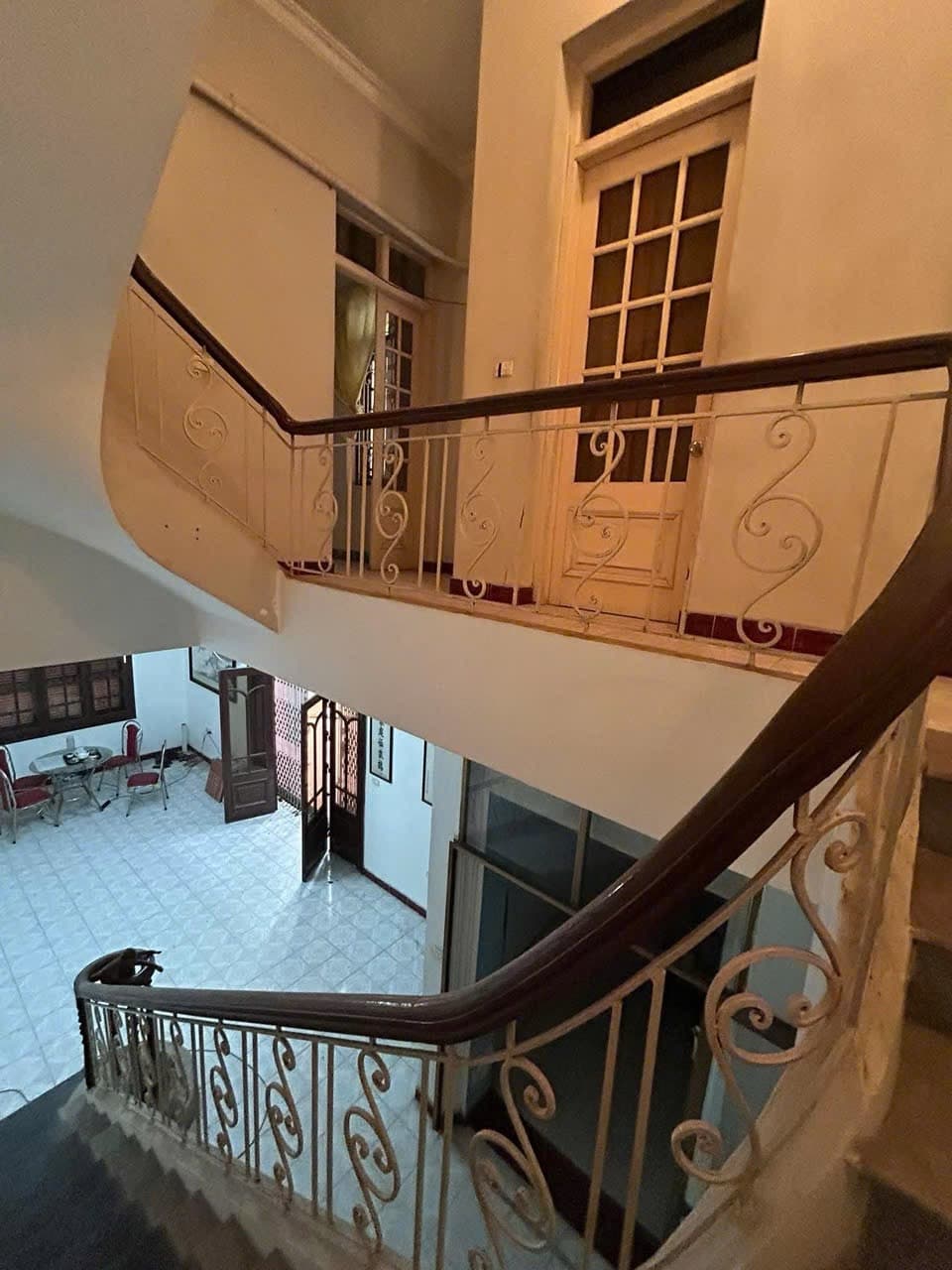 Nhà đất mặt phố, Cầu Giấy, Hà Nội - 283m² giá 71.9 tỷ