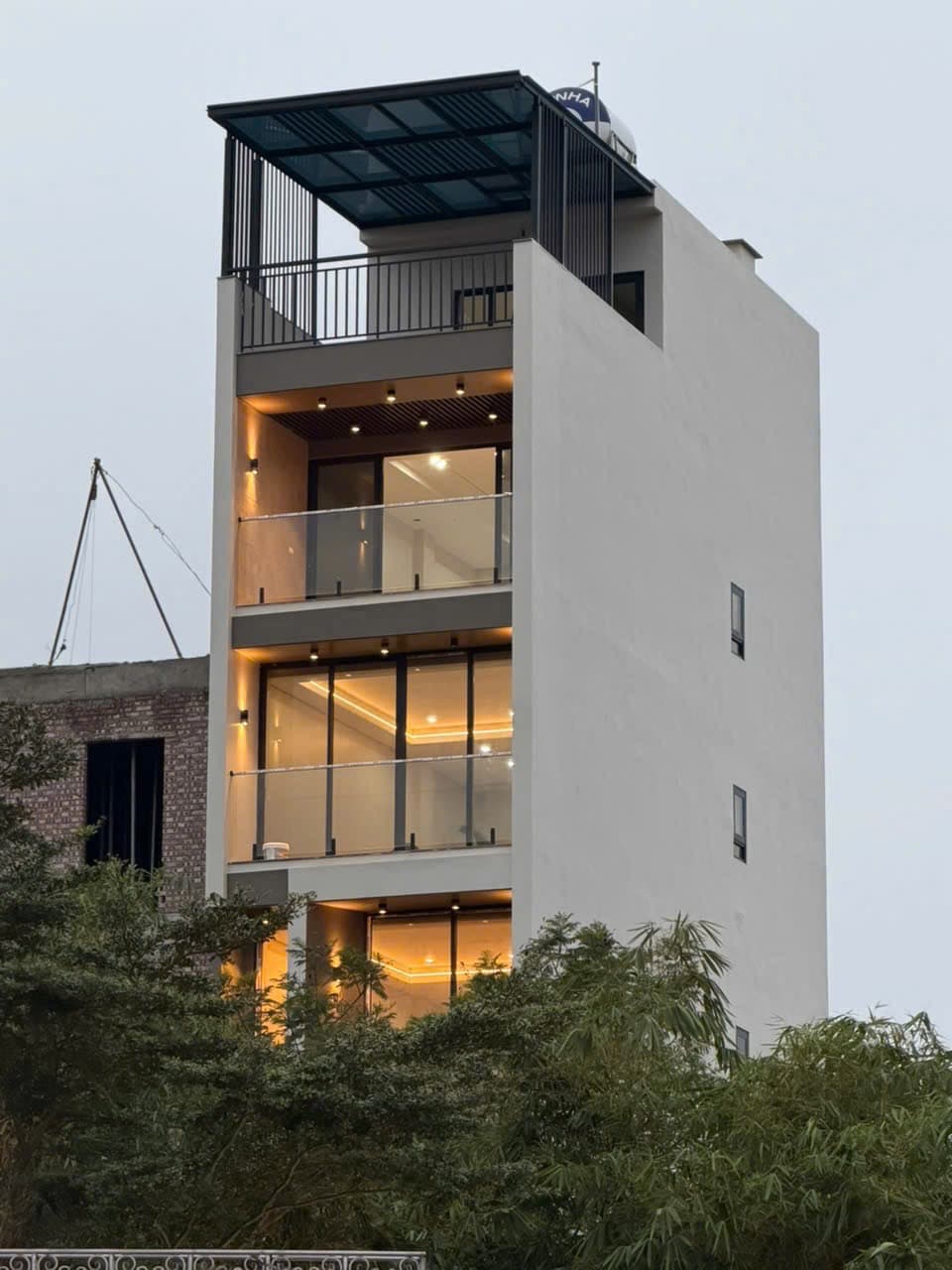 Nhà đất mặt phố, Long Biên, Hà Nội - 52m² giá 18.5 tỷ