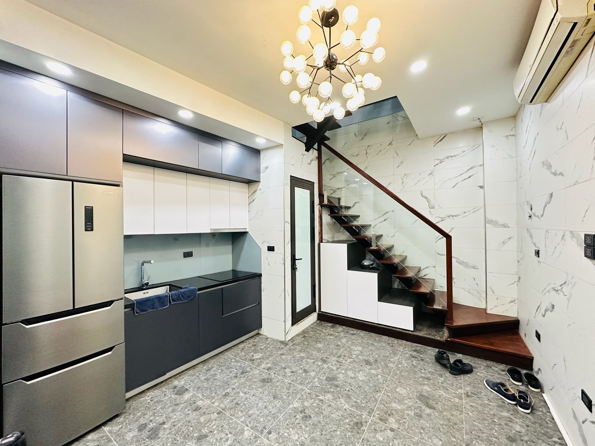 Nhà đất mặt phố, Tây Hồ, Hà Nội - 21m² giá 7.4 tỷ