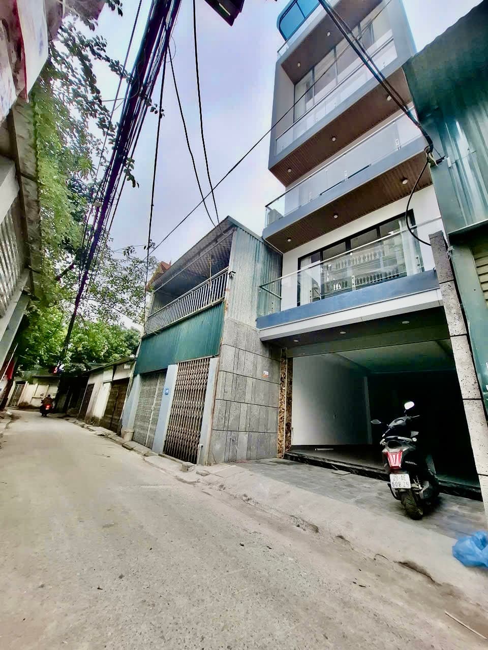Nhà đất mặt phố, Long Biên, Hà Nội - 72m² giá 15.9 tỷ
