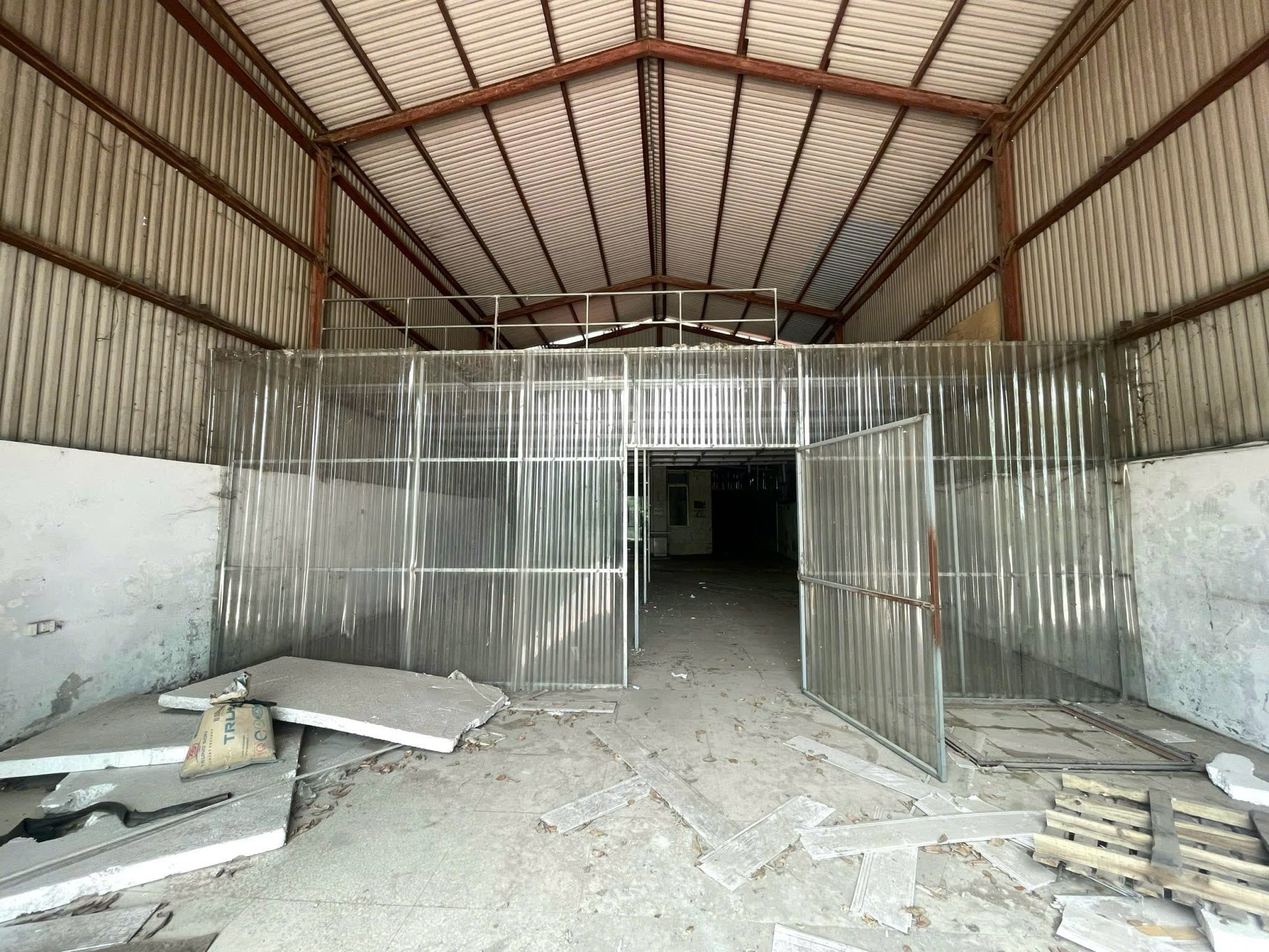 Nhà đất mặt phố, Gia Lâm, Hà Nội - 243m² giá 27.7 tỷ