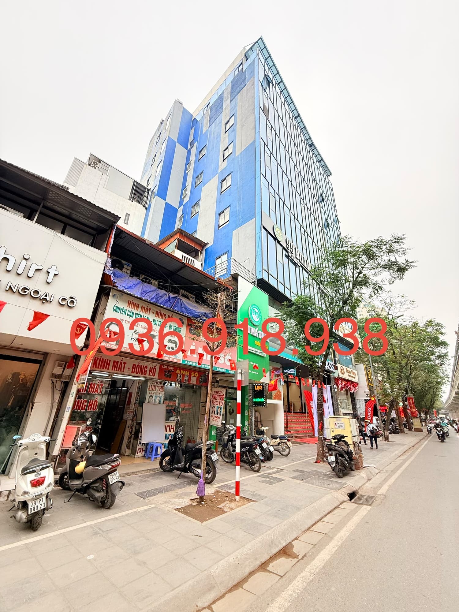 Nhà đất mặt phố, Cầu Giấy, Hà Nội - 382m² giá 420 tỷ