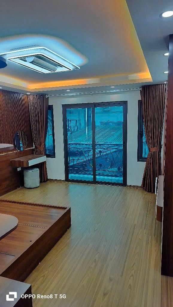 Nhà đất mặt phố, Hoàng Mai, Hà Nội - 34m² giá 8.7 tỷ