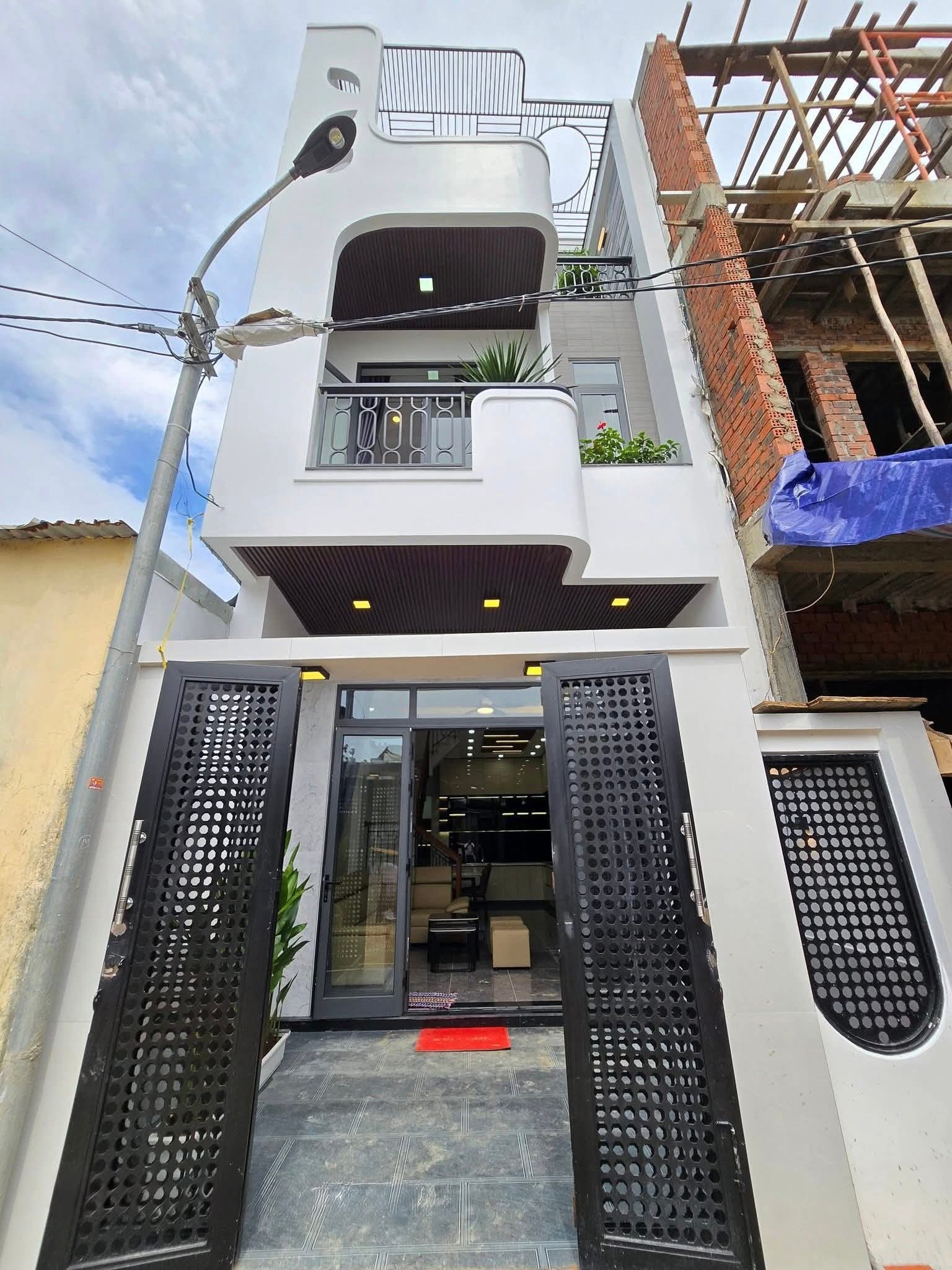 Nhà đất mặt phố, Liên Chiểu, Đà Nẵng - 68m² giá 5.3 tỷ