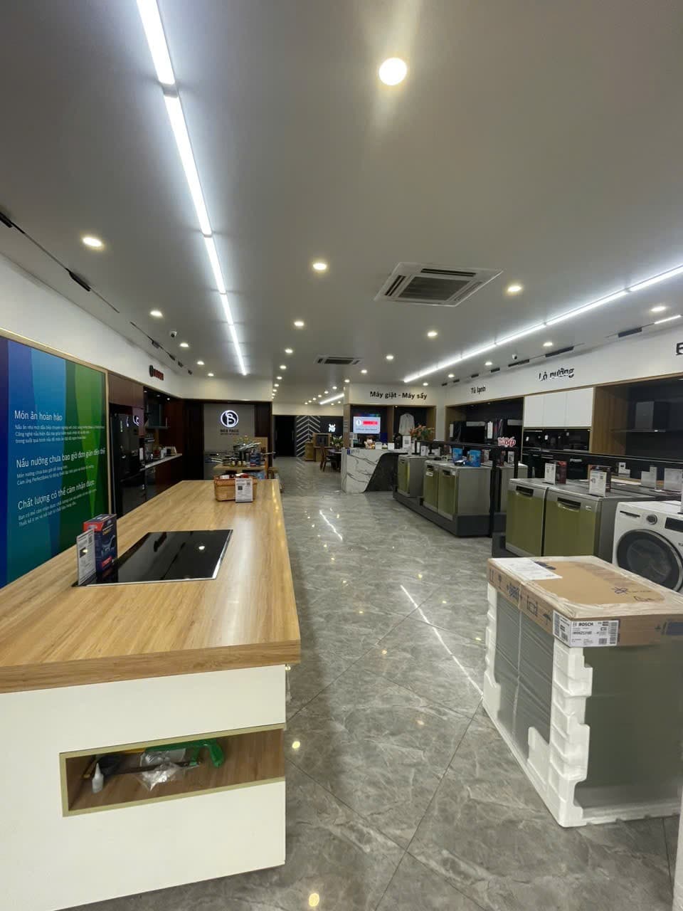 Nhà đất mặt phố, Thanh Khê, Đà Nẵng - 327m² giá 48.8 tỷ
