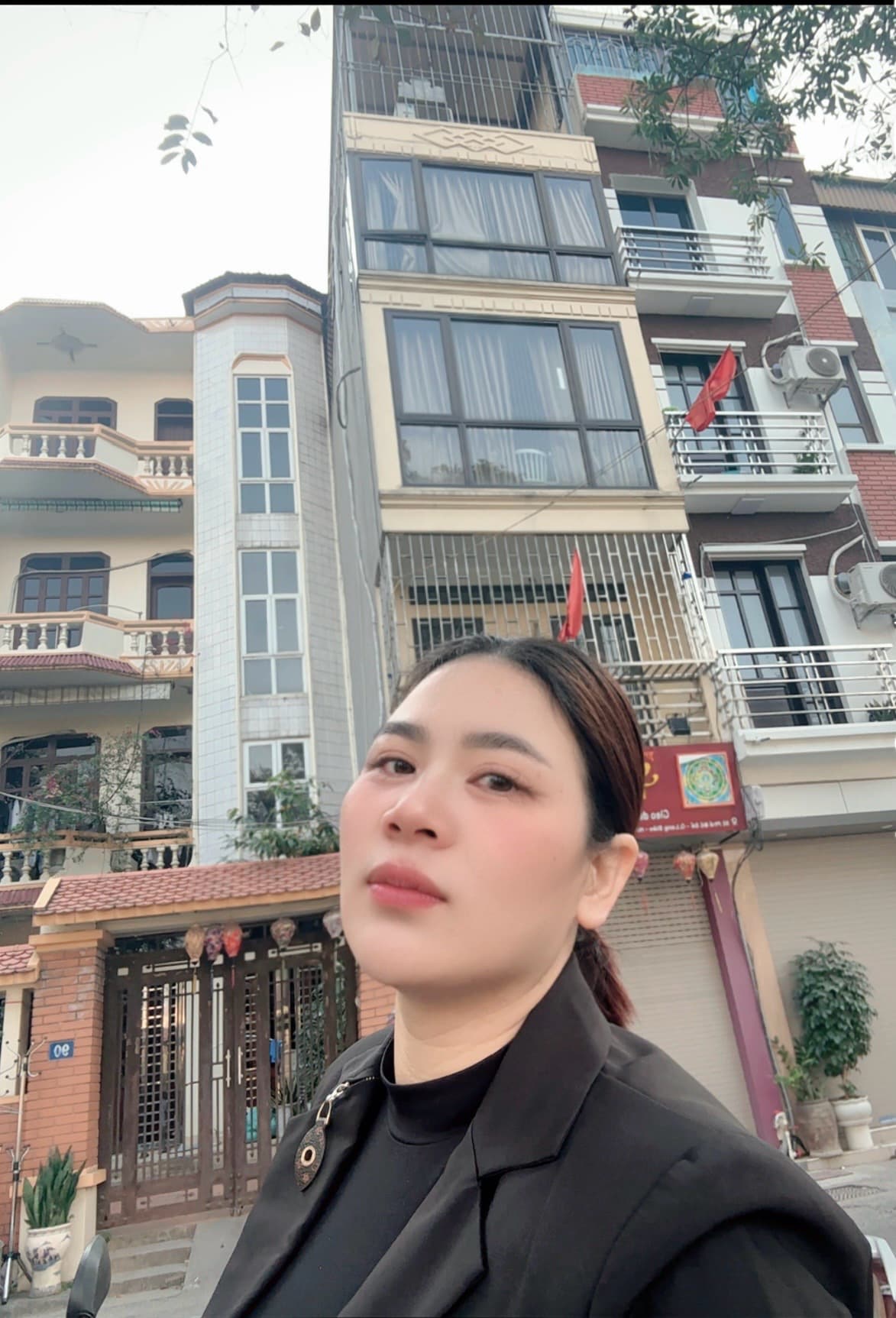 Nhà đất mặt phố, Long Biên, Hà Nội - 30m² giá 12.6 tỷ