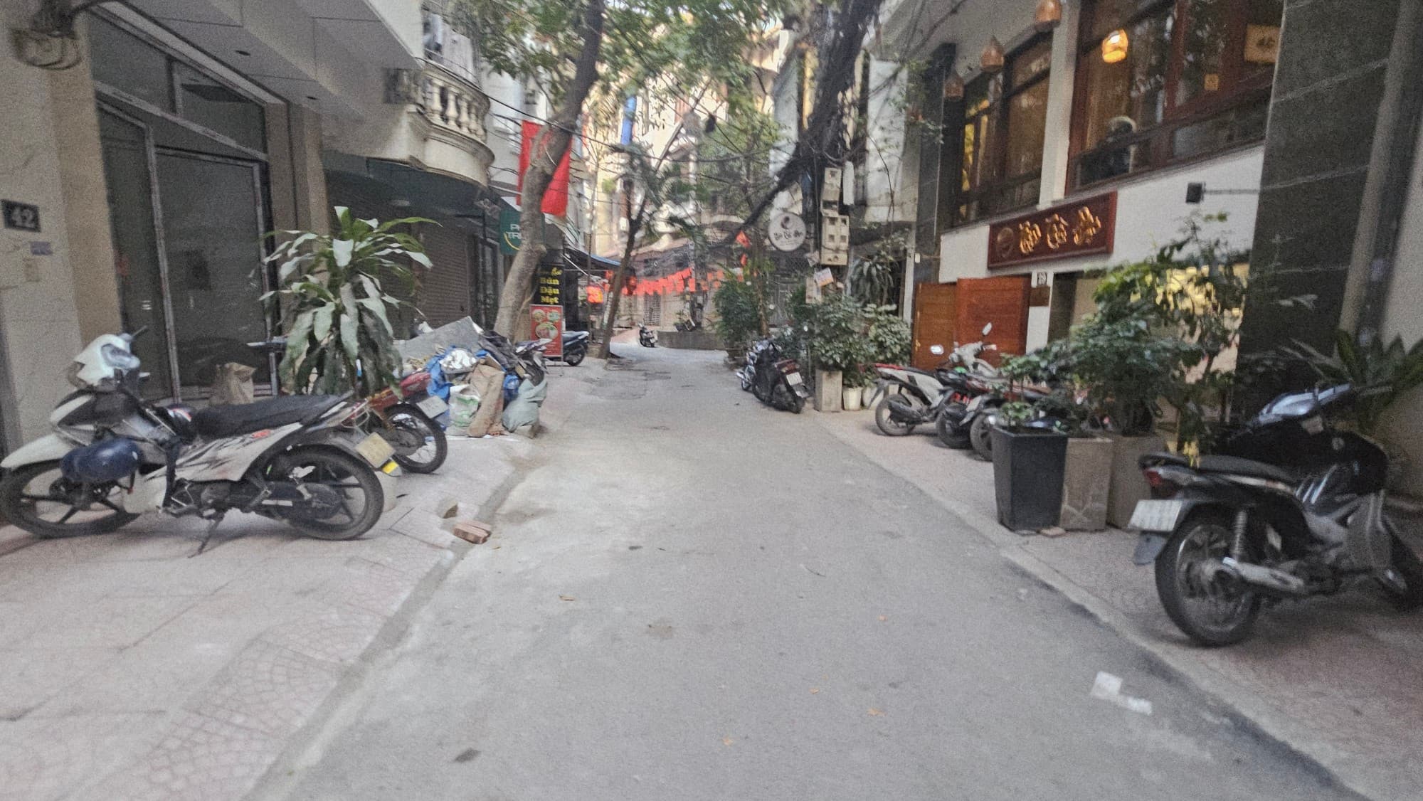 Nhà đất mặt phố, Đống Đa, Hà Nội - 24m² giá 20.5 tỷ