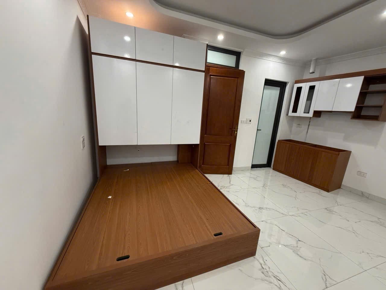 Nhà đất mặt phố, Hoàng Mai, Hà Nội - 60m² giá 20.7 tỷ