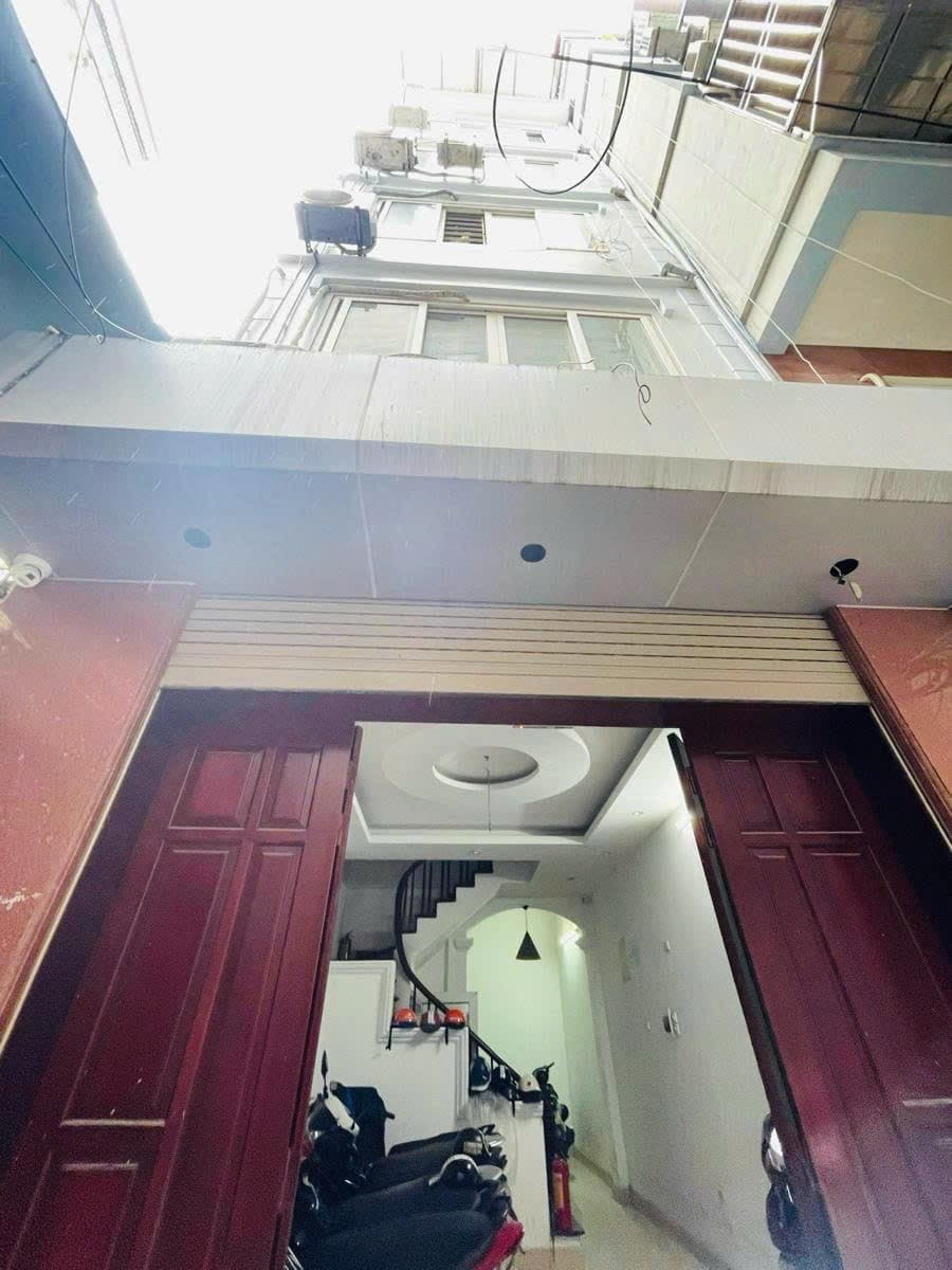 Nhà đất mặt phố, Đống Đa, Hà Nội - 40m² giá 13.9 tỷ