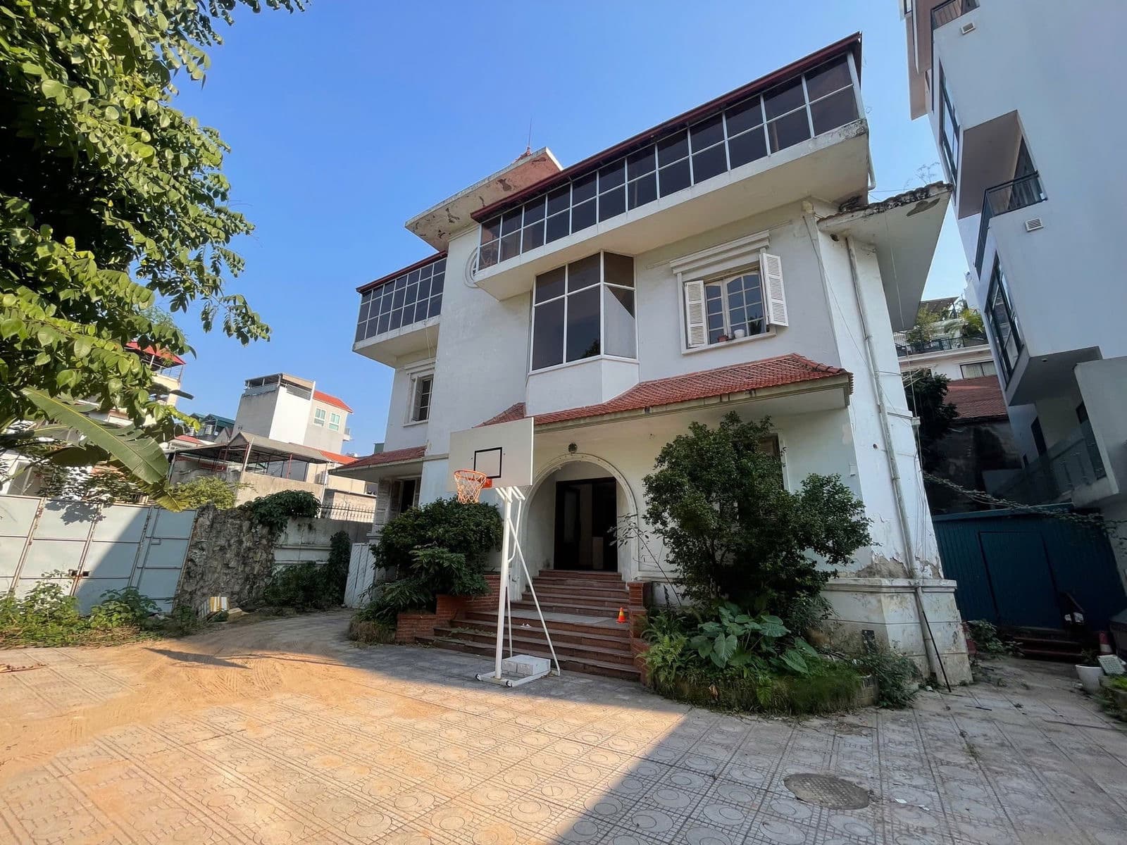 Nhà đất mặt phố, Tây Hồ, Hà Nội - 866m² giá 312 tỷ