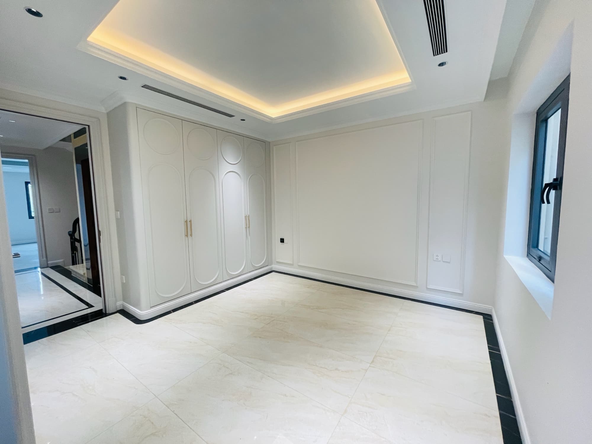 Nhà đất mặt phố, Thanh Trì, Hà Nội - 118m² giá 52 tỷ