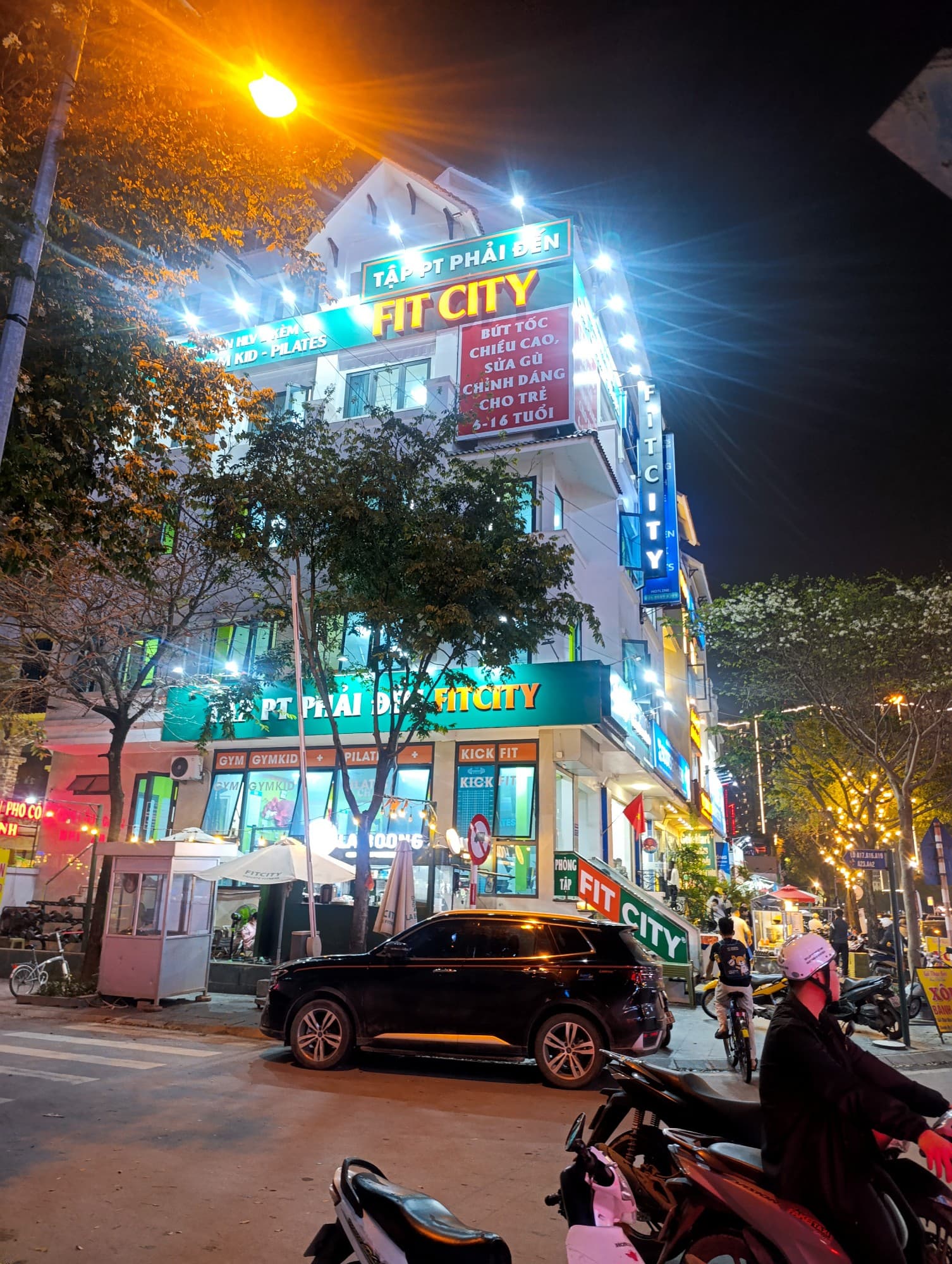 Nhà đất Gleximco, - Lê Trọng Tấn - 120m² giá 27.9 tỷ