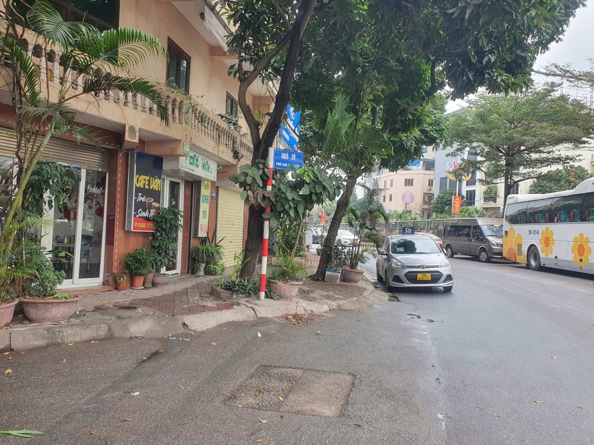 Nhà đất mặt phố, Long Biên, Hà Nội - 46m² giá 12 tỷ
