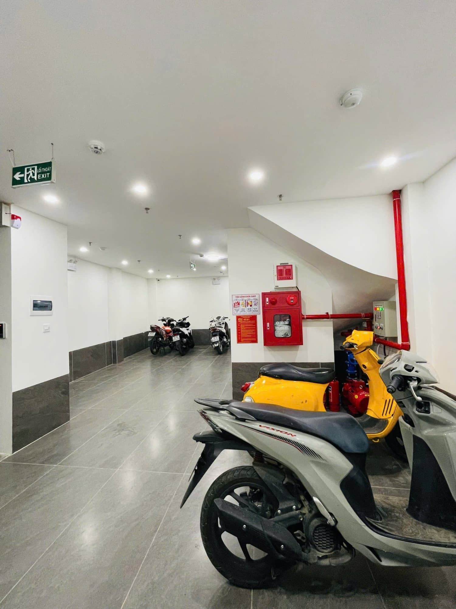 Nhà đất mặt phố, Cầu Giấy, Hà Nội - 52m² giá 15.4 tỷ