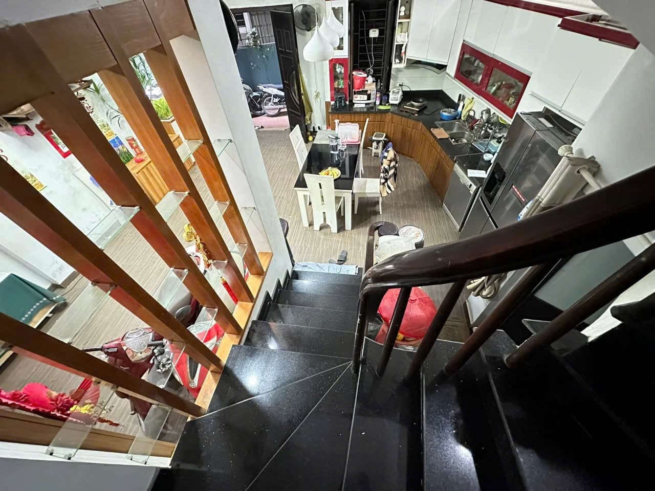 Nhà đất mặt phố, Cầu Giấy, Hà Nội - 61m² giá 16.3 tỷ
