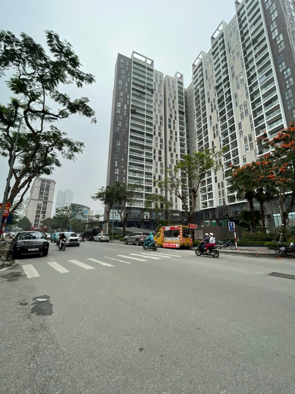 Nhà đất mặt phố, Cầu Giấy, Hà Nội - 153m² giá 105 tỷ