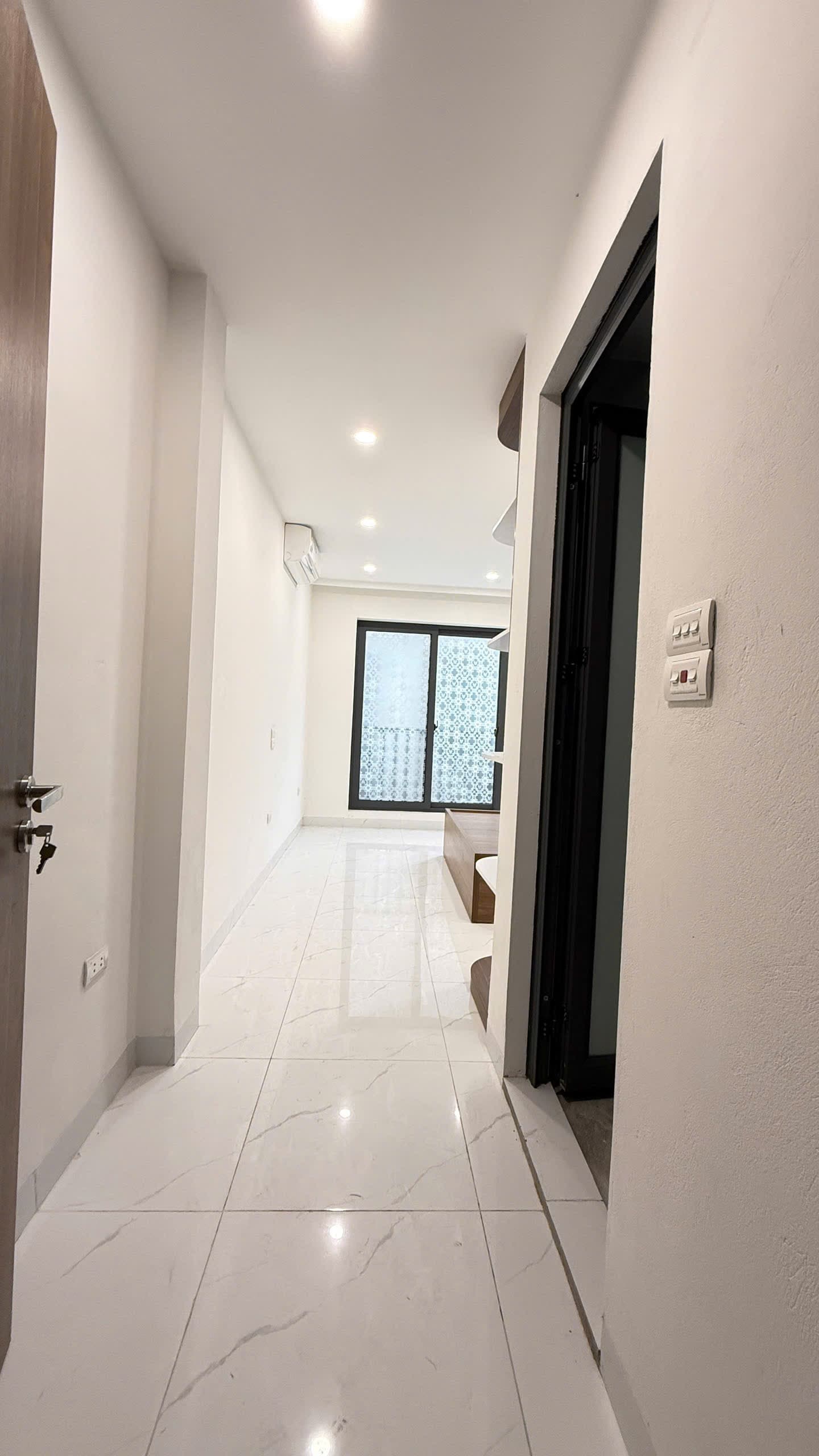 Nhà đất mặt phố, Long Biên, Hà Nội - 30m² giá 7.15 tỷ