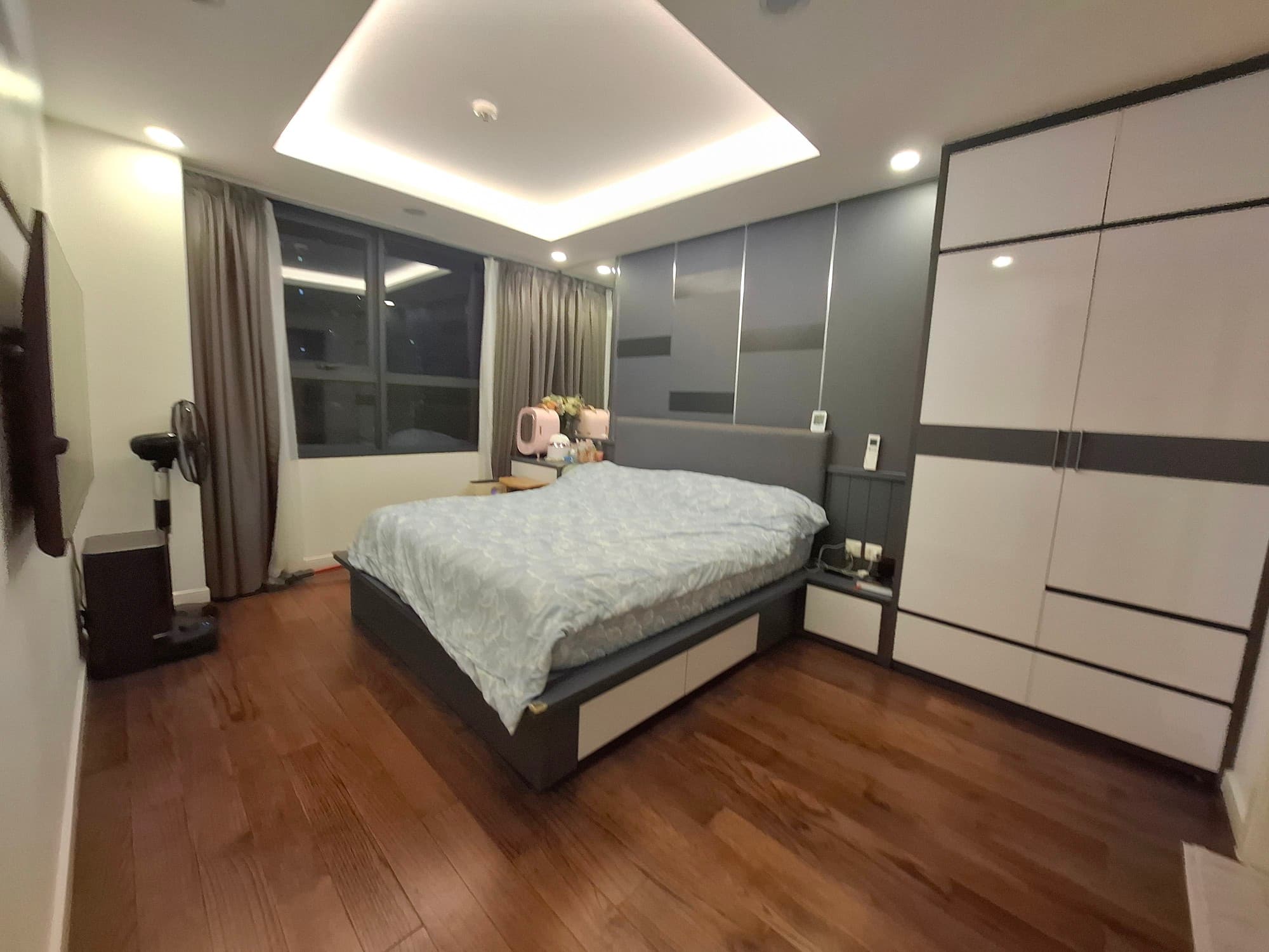 Căn hộ mặt phố, Cầu Giấy, Hà Nội - 84.7m² giá 13.2 tỷ