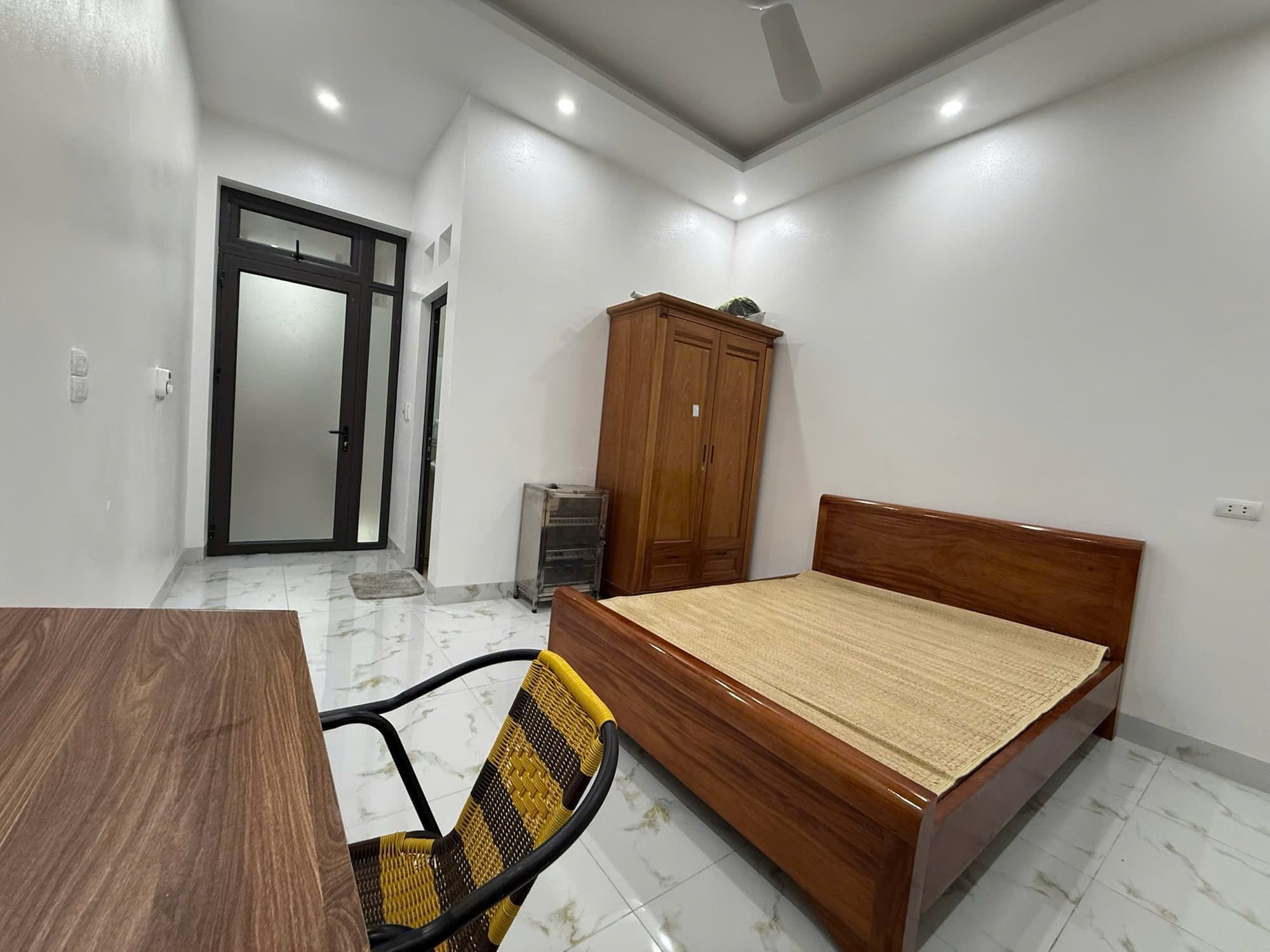 Nhà đất mặt phố, Hoàng Mai, Hà Nội - 74m² giá 27.5 tỷ