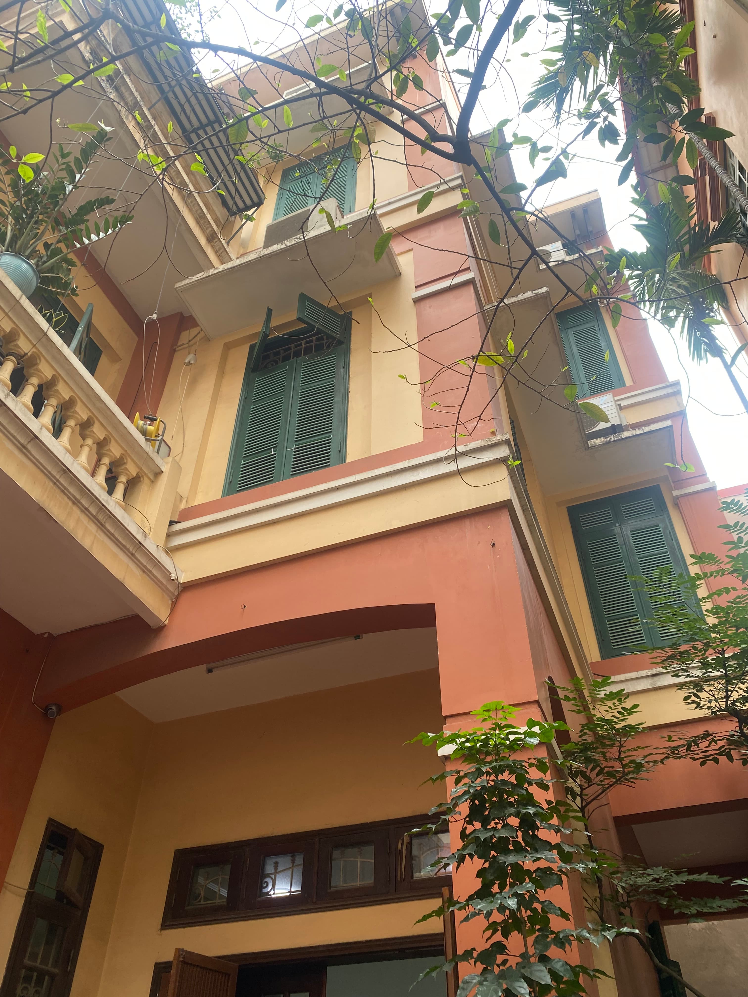 Nhà đất mặt phố, Cầu Giấy, Hà Nội - 120m² giá 36.5 tỷ