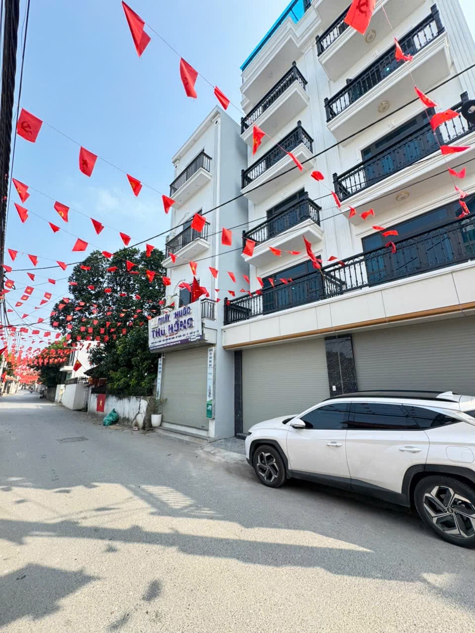 Nhà đất mặt phố Quốc Oai, Hà Nội - 6, m² giá 9.5 tỷ
