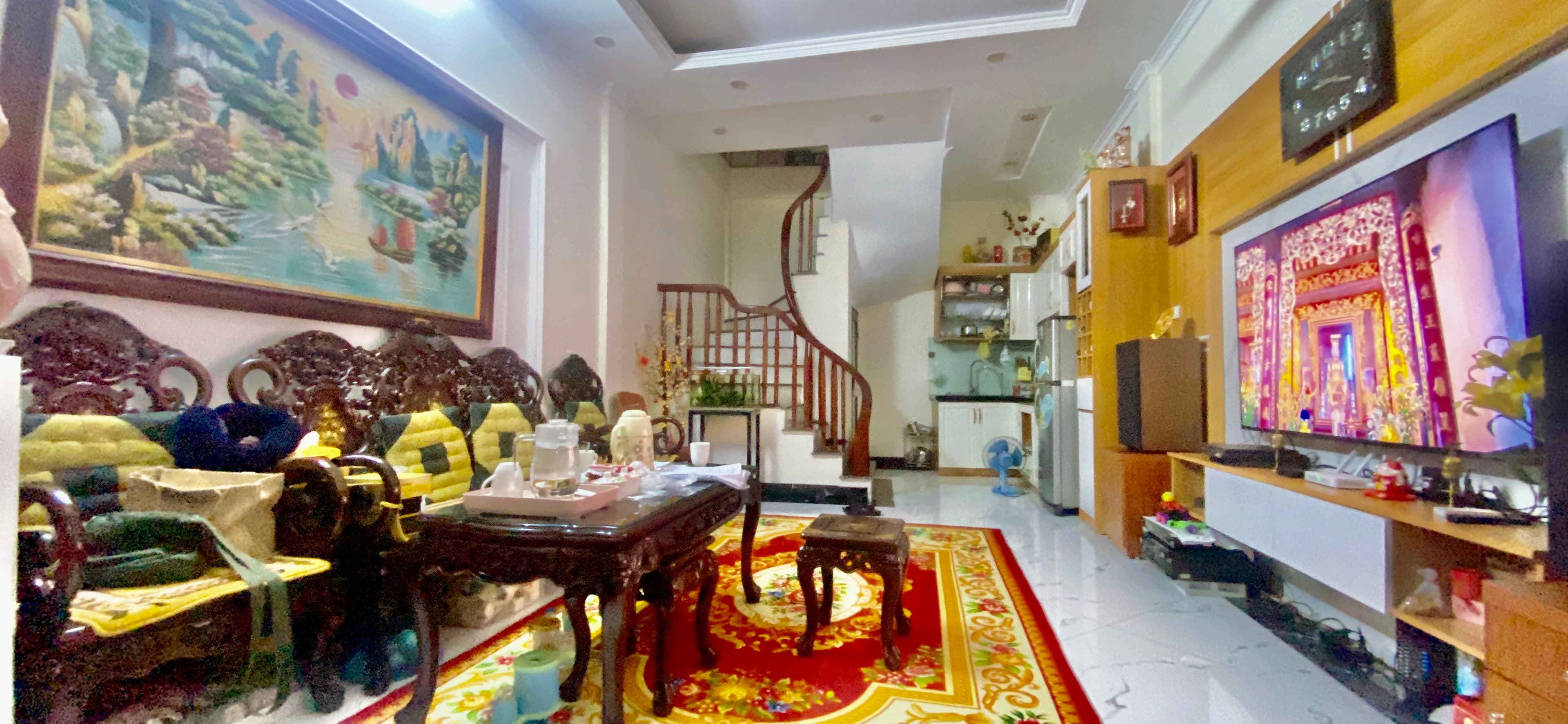 Nhà đất mặt phố, Long Biên, Hà Nội - 30m² giá 9.8 tỷ