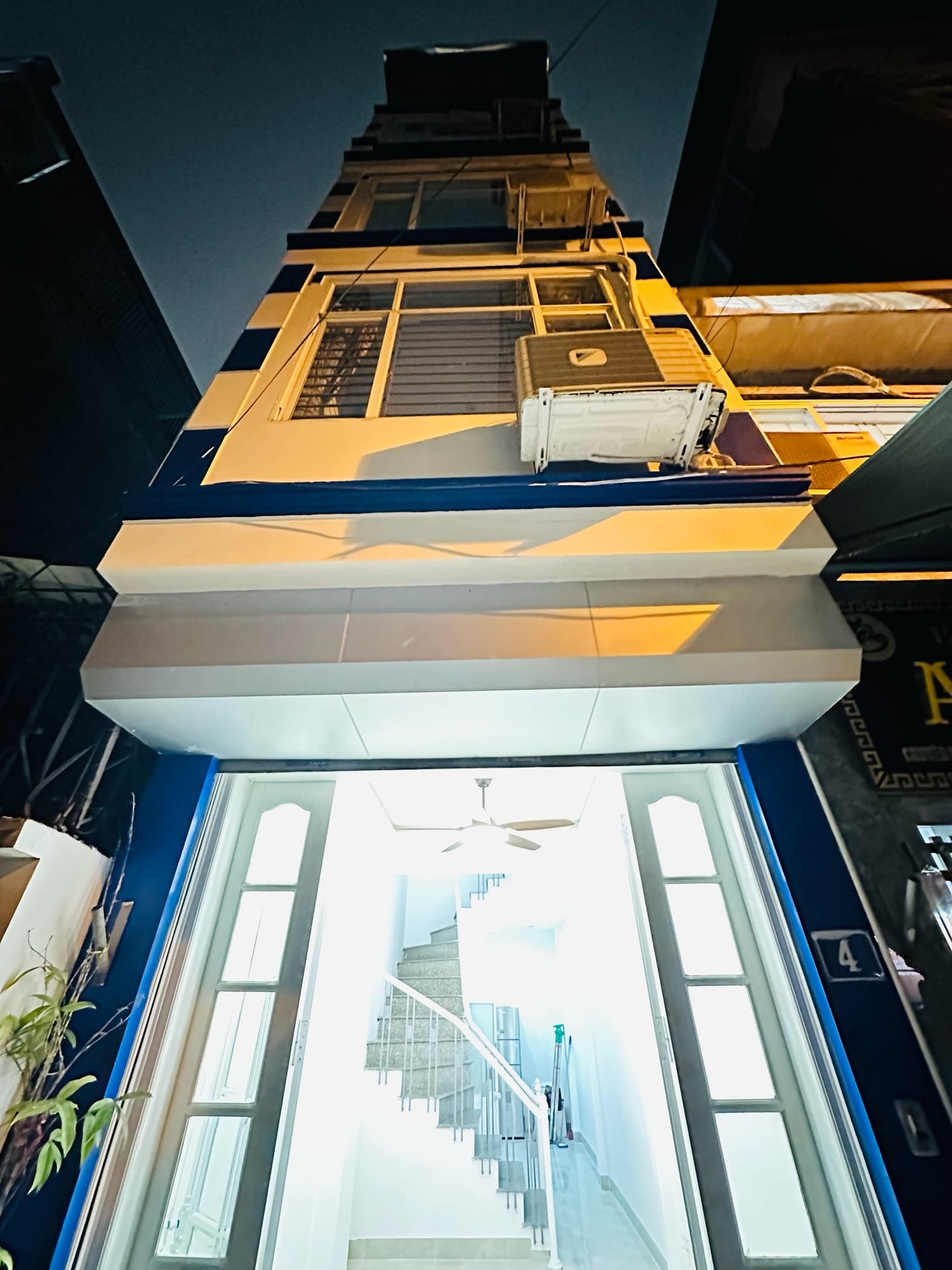 Nhà đất mặt phố, Hoàng Mai, Hà Nội - 25m² giá 7.4 tỷ