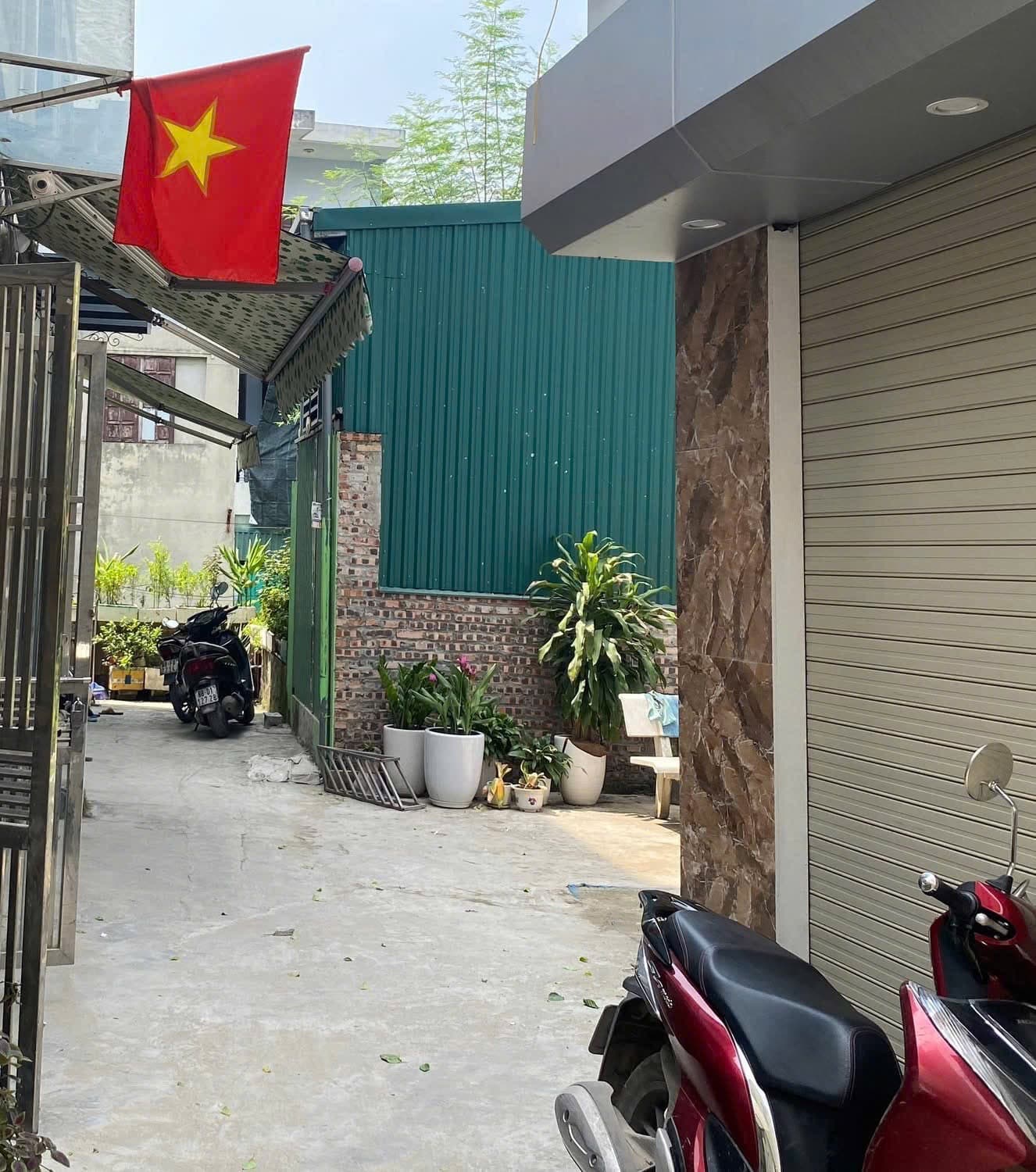Nhà đất mặt phố, Nam Từ Liêm, Hà Nội - 42m² giá 7.7 tỷ